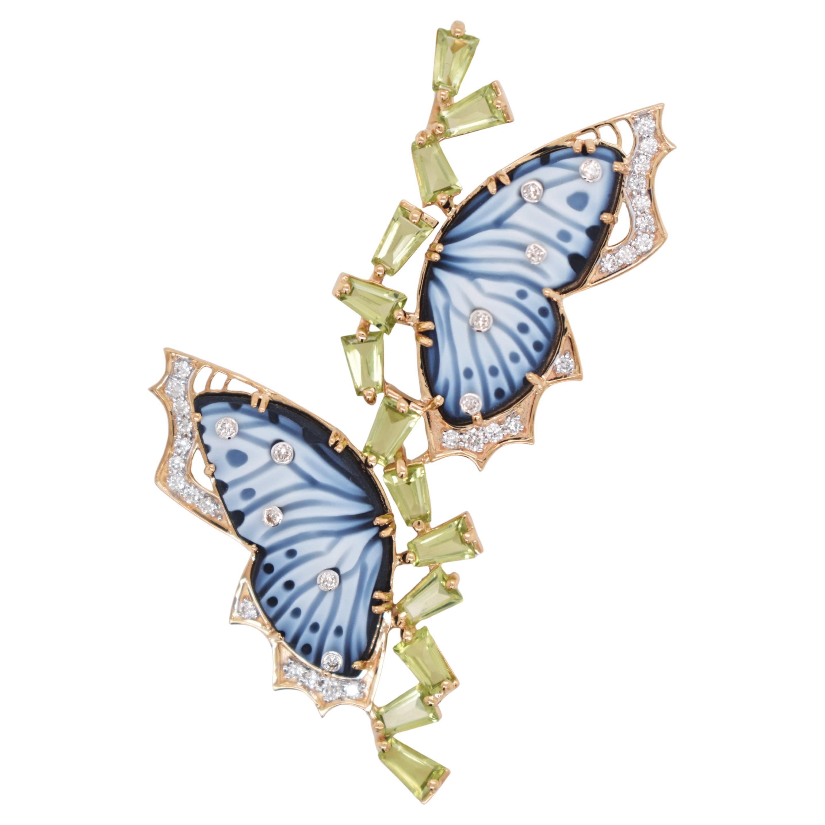 16,82 Karat Hand geschnitzt Achat Schmetterling Peridot Diamant Schmetterling Gold Anhänger im Angebot