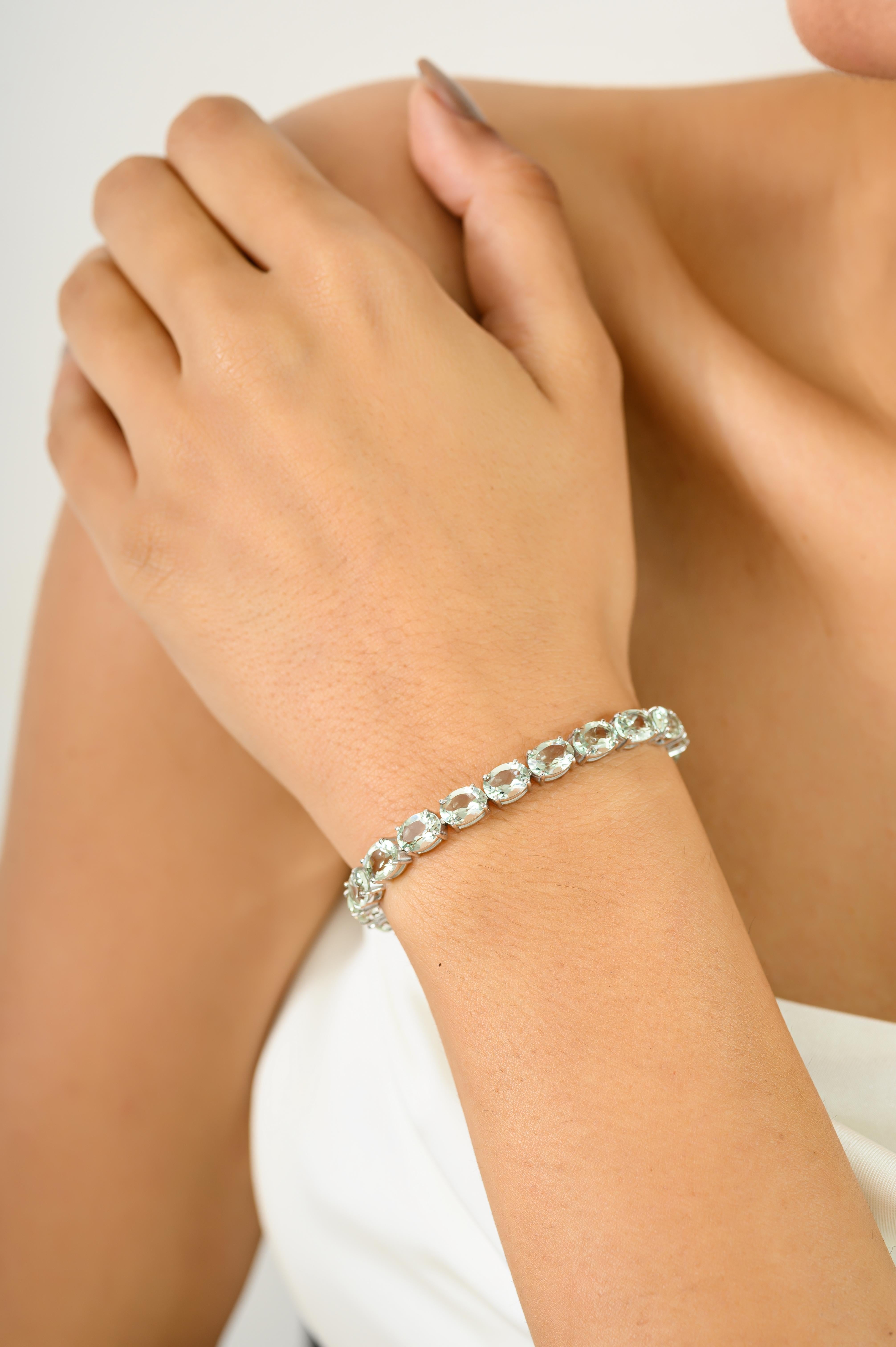 16.83 Ct Elegant Mint Green Amethyst Tennis Bracelet in 925 Silver Luxury Design For Sale 4