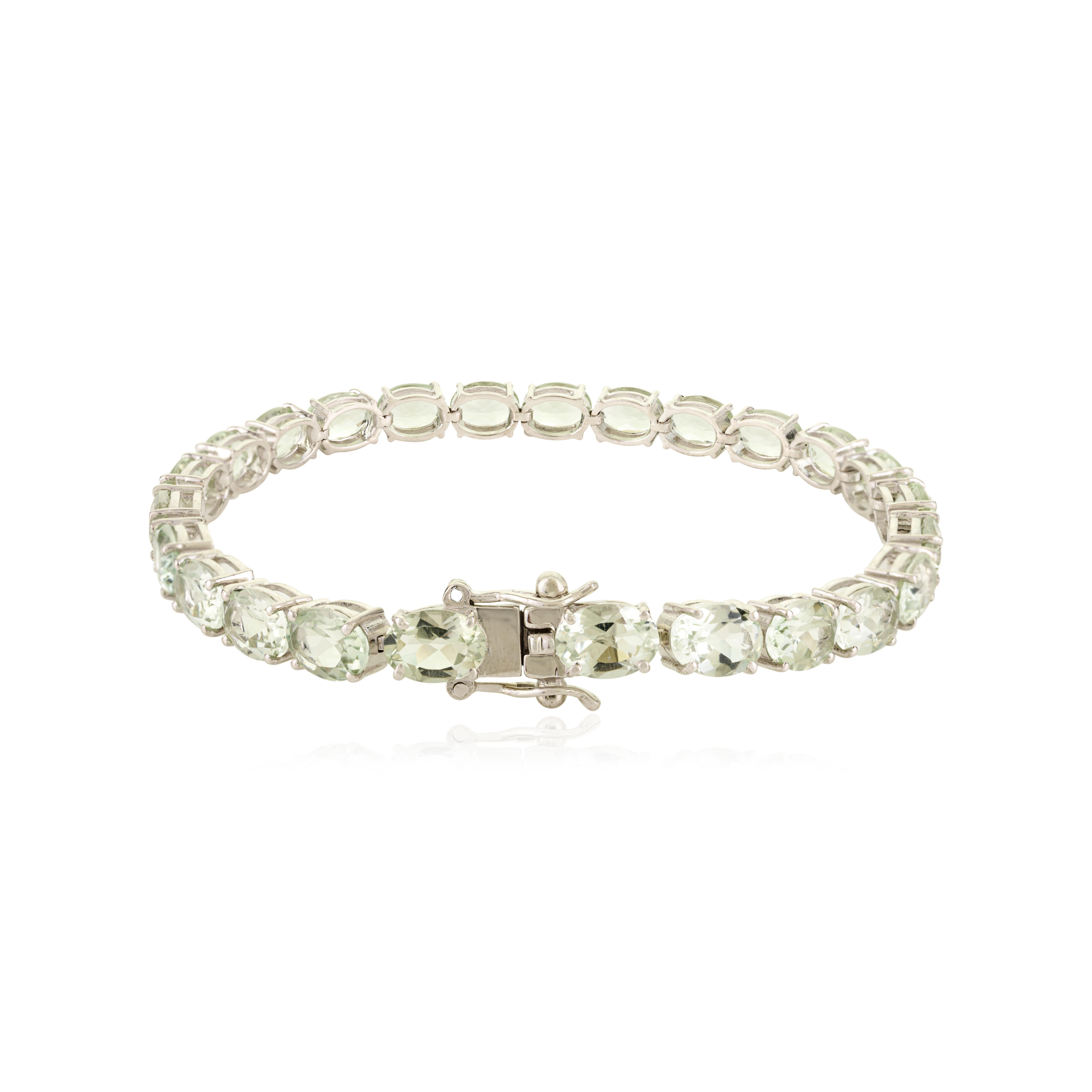 16.83 Ct Elegant Mint Green Amethyst Tennis Bracelet in 925 Silver Luxury Design For Sale 3