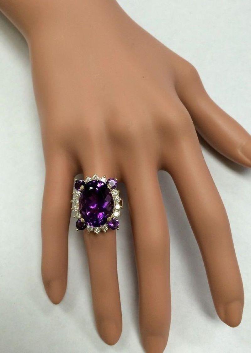 16.85 Carats Natural Amethyst and Diamond 14k Solid Yellow Gold Ring For Sale 1
