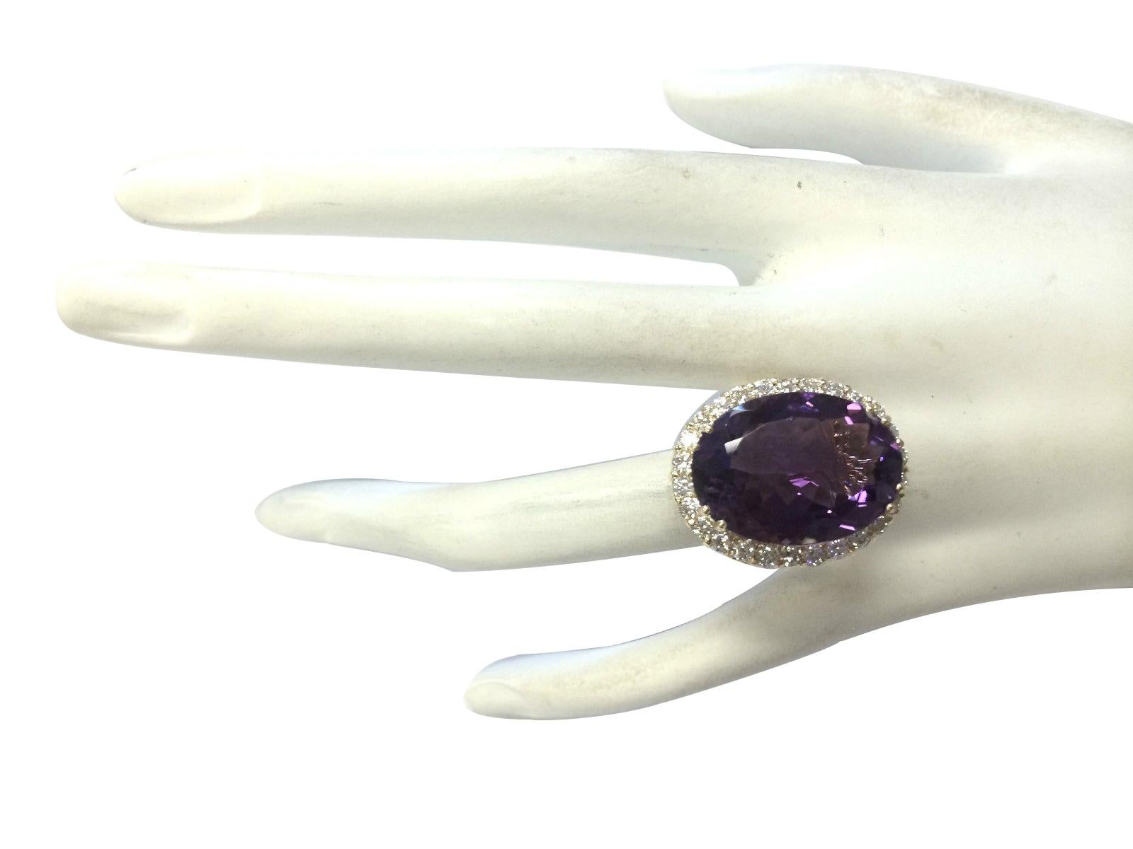 Amethyst Diamond Ring In 14 Karat Yellow Gold In New Condition For Sale In Los Angeles, CA