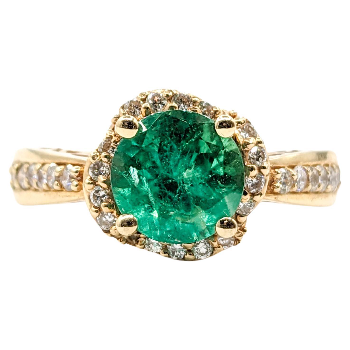 1.68ct Emerald & Diamond Ring In Yellow Gold For Sale