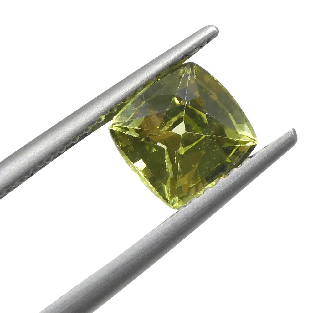 Crisoberillo quadrato verde-giallo a cuscino da 1,68ct dal Brasile in vendita 2