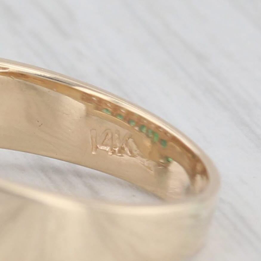Anello a piramide in oro giallo 14K con diamante smeraldo da 1,68 carati, misura 6,75 in vendita 3