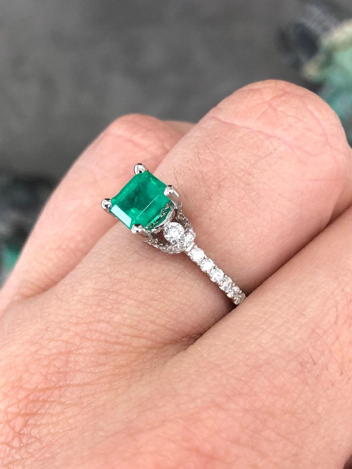 1.68tcw 14K AAA+ Colombian Emerald-Emerald Cut & Diamond Engagement Ring In New Condition For Sale In Jupiter, FL