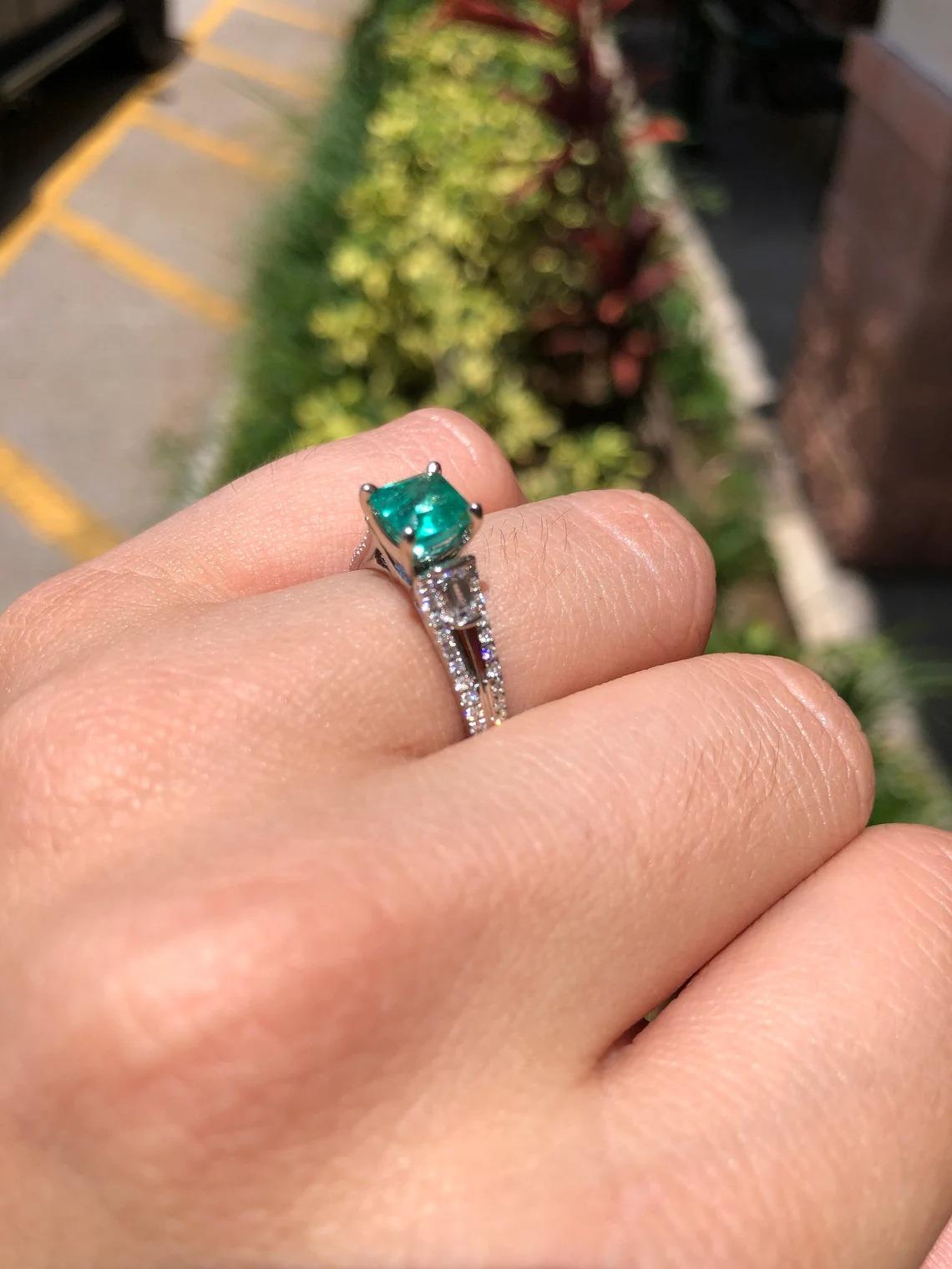1.68tcw 14k Colombian Emerald-Asscher Cut & Diamond Engagement Ring In New Condition For Sale In Jupiter, FL