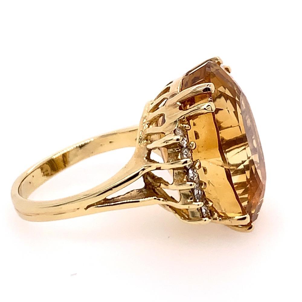 16.9 Carat Retro Gold Cocktail Ring Natural Diamond & Citrine Quartz, circa 1970 In Good Condition For Sale In Los Angeles, CA