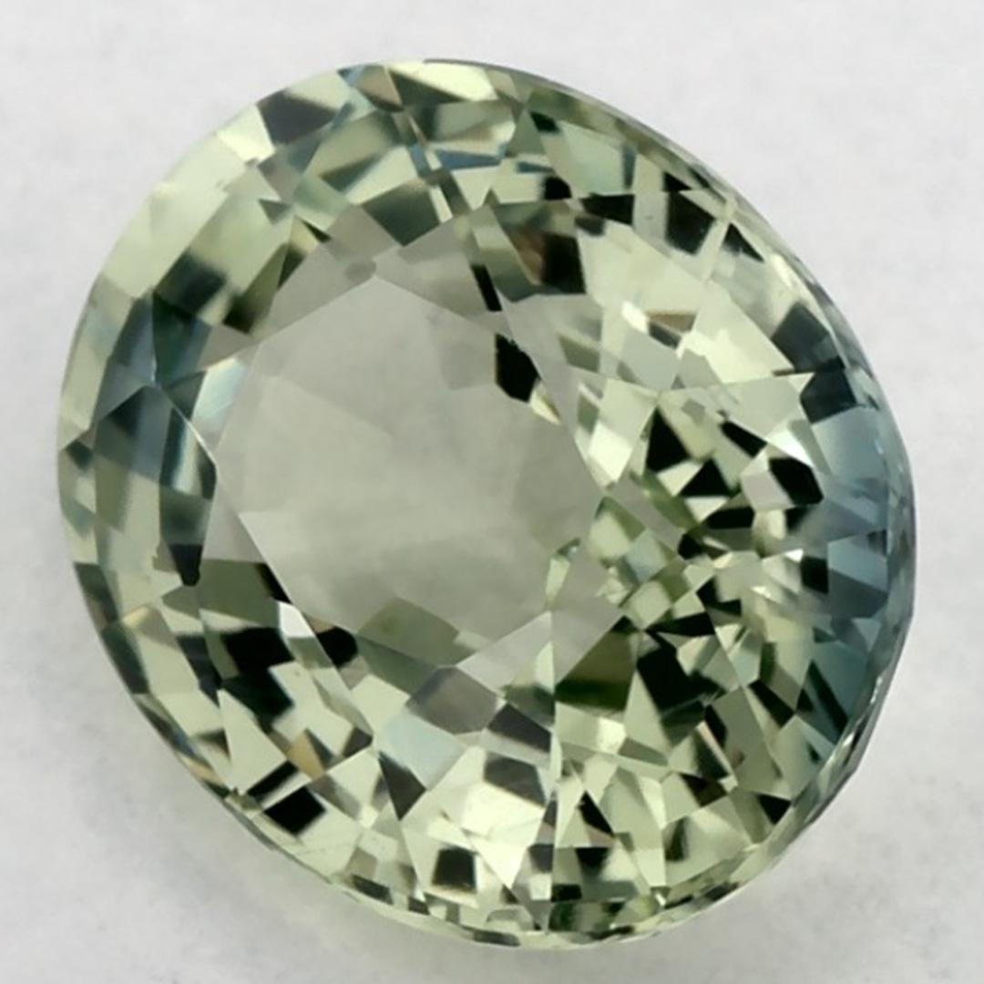 1.69 Ct Green Sapphire Oval Loose Gemstone (Ovalschliff) im Angebot