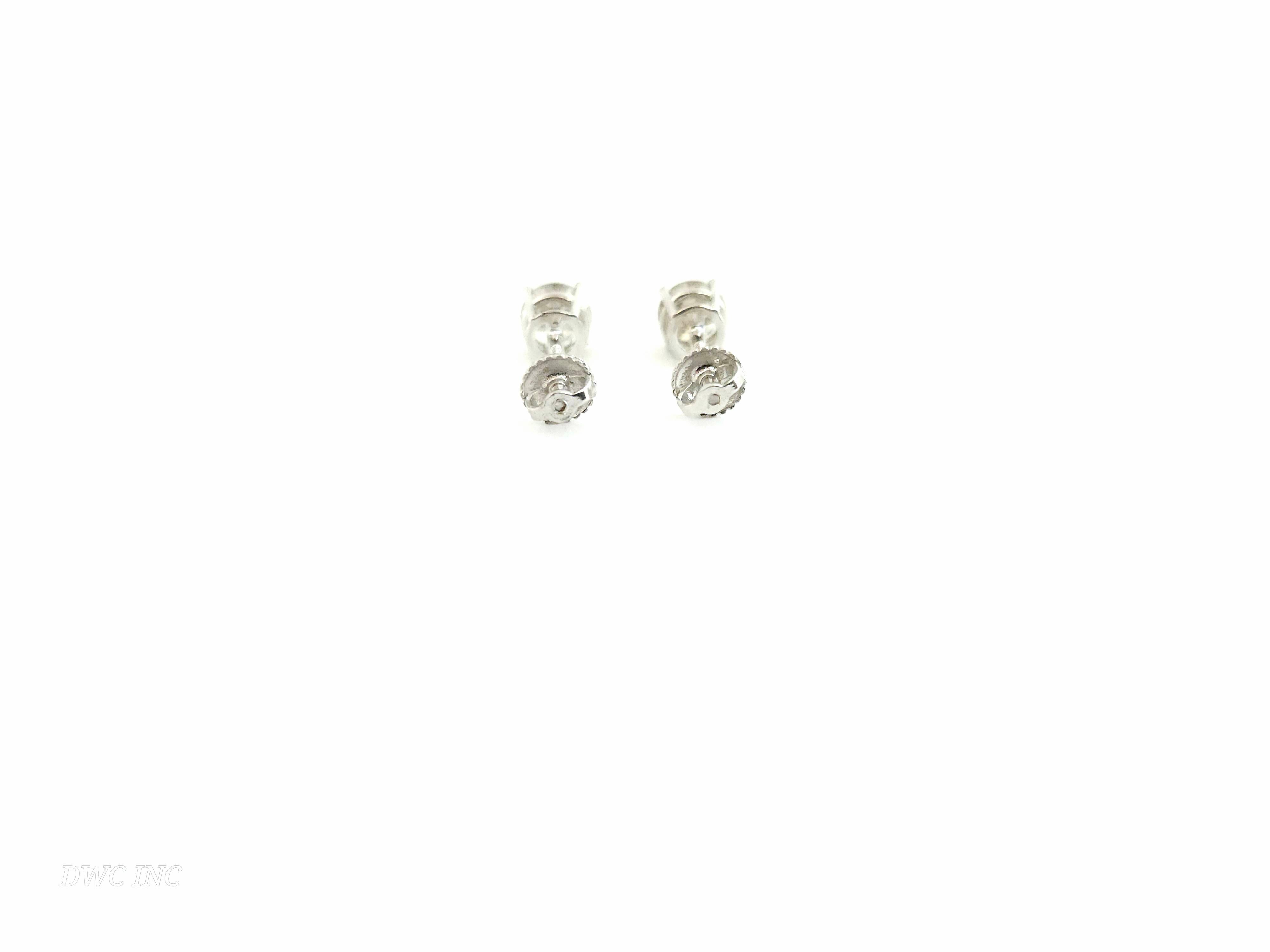 Round Cut 1.69 Ctw Natural Diamond Round Sqrue back Studs White Gold For Sale