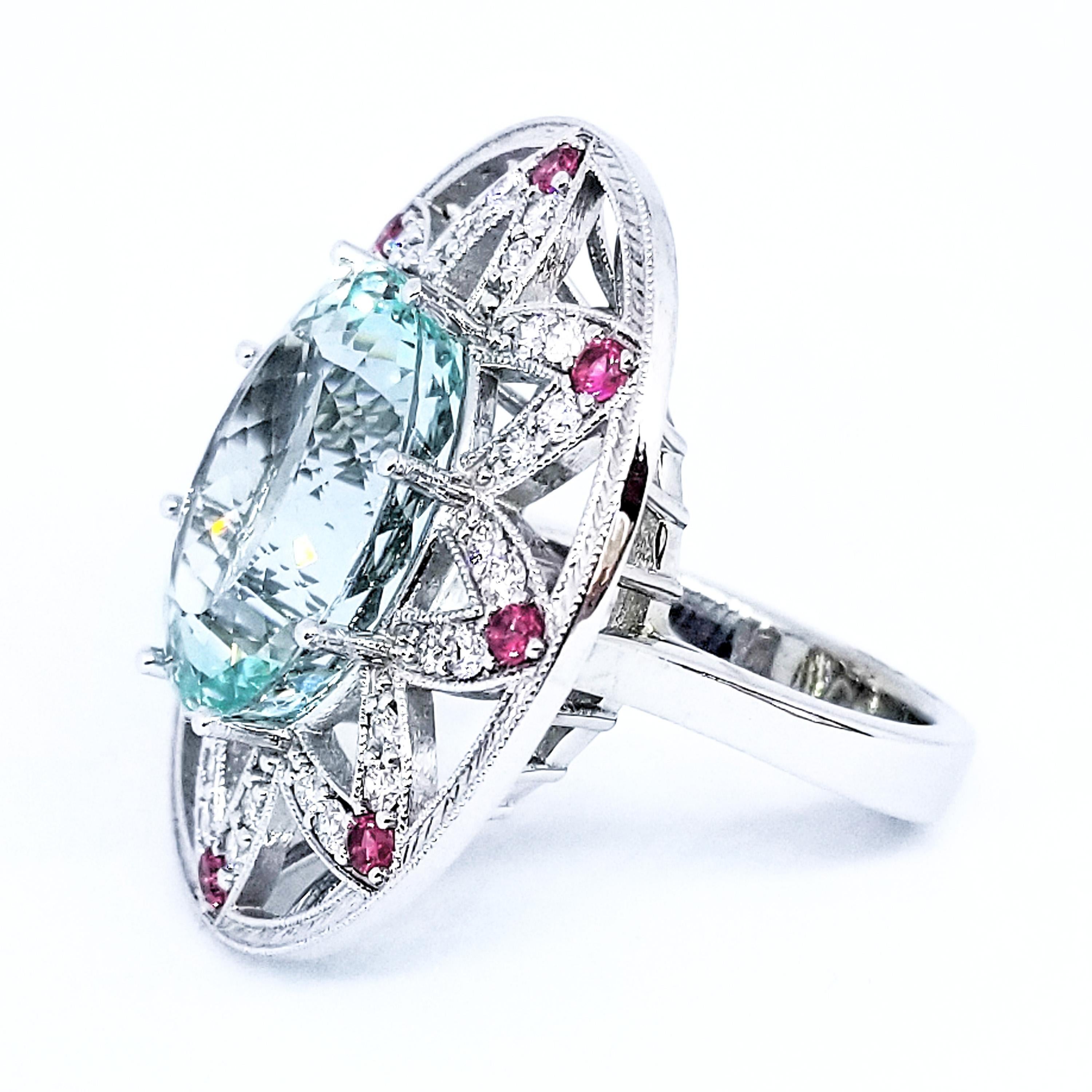 Contemporary 16.90 Carat Brazilian Aquamarine Diamond Intense Red Pink Spinel Cocktail Ring For Sale