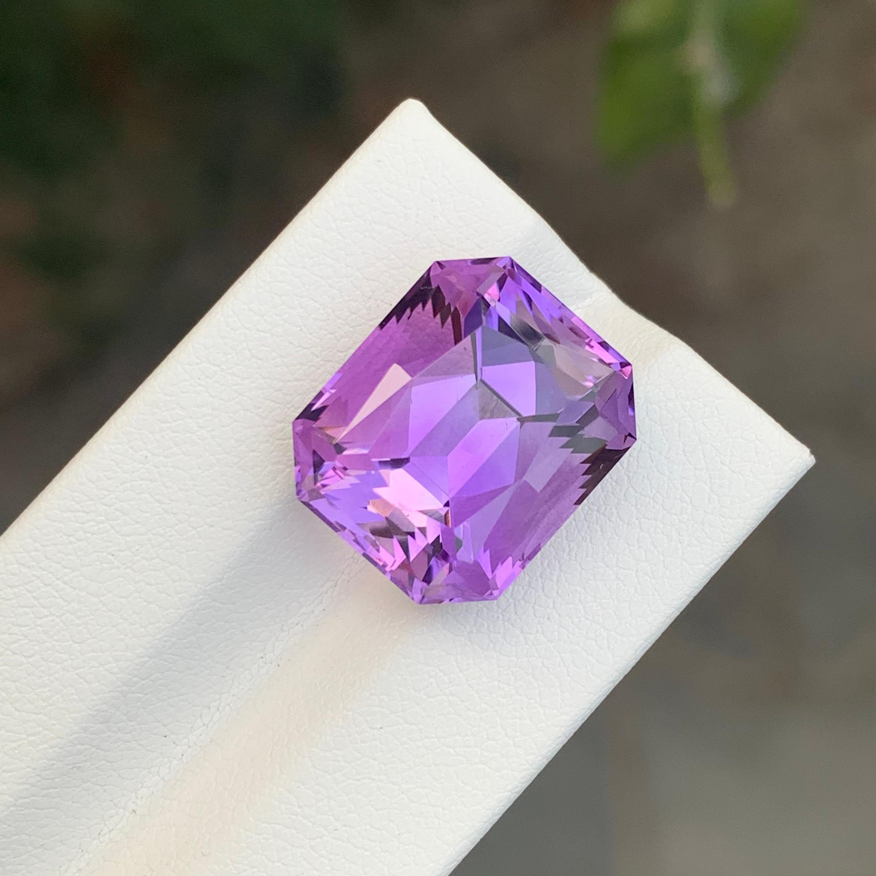16.90 Carat Natural Loose Amethyst Octagon Shape Gemstone (Améthyste en vrac en forme d'octogone) Unisexe en vente