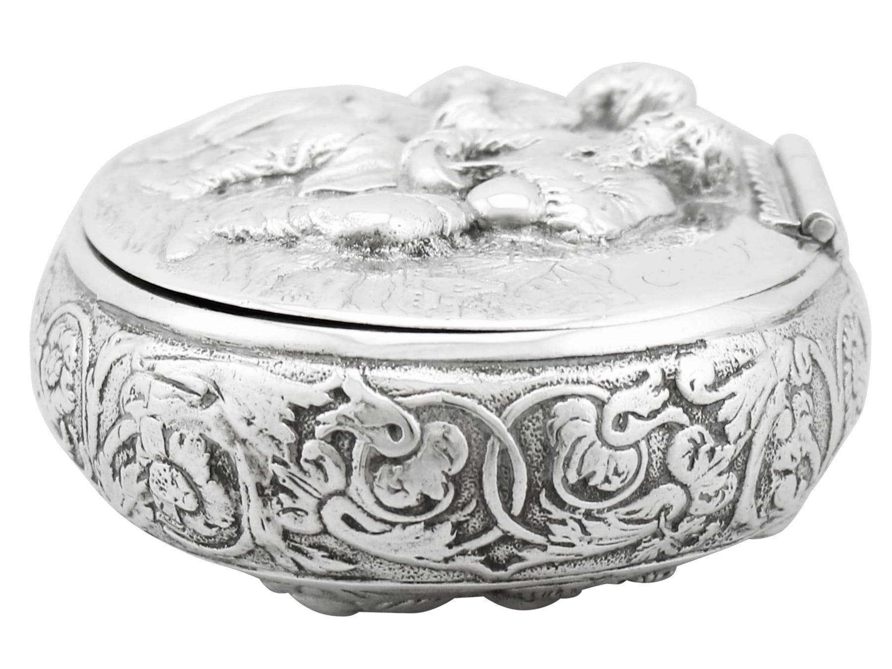 1690s Antique Dutch Silver Tobacco Box In Excellent Condition For Sale In Jesmond, Newcastle Upon Tyne