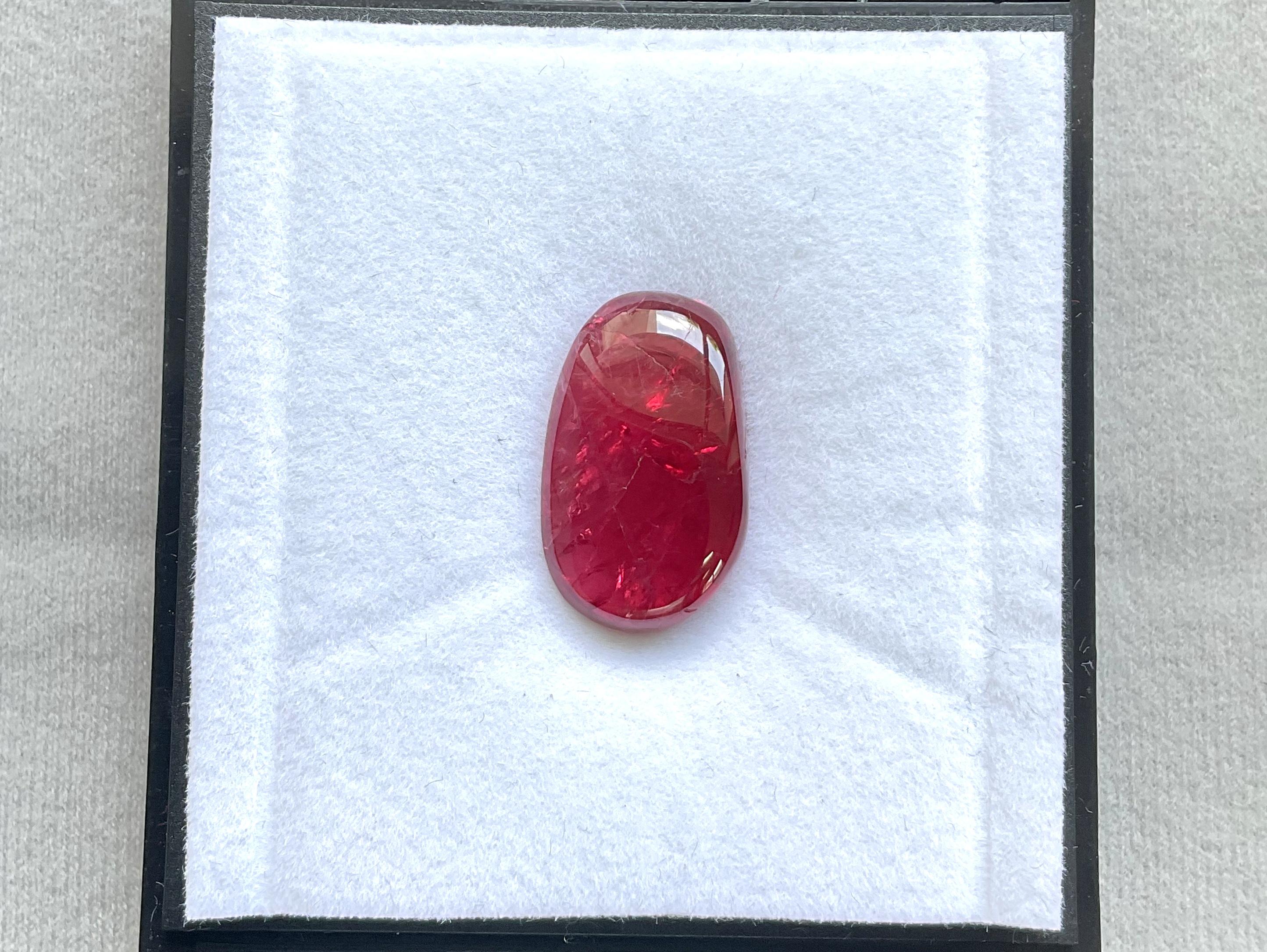 Cabochon 16.93 Carat Burmese Spinel Tumbled Plain No-Heat Fine Jewelry Natural Gemstone For Sale