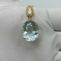 16.94 Carat Fine Blue Aquamarine Fancy Oval Cut Yellow Gold Pendant Necklace