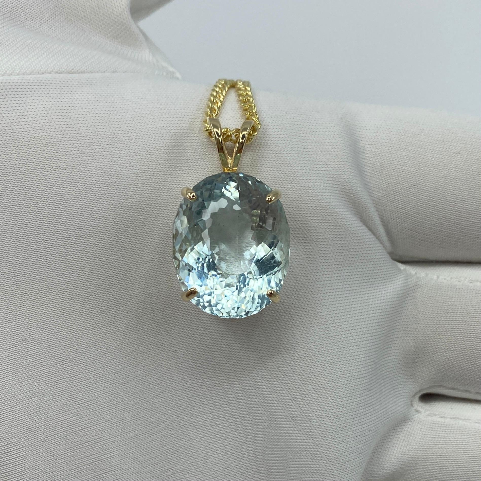 16.94 Carat Fine Blue Aquamarine Fancy Oval Cut Yellow Gold Pendant Necklace 1