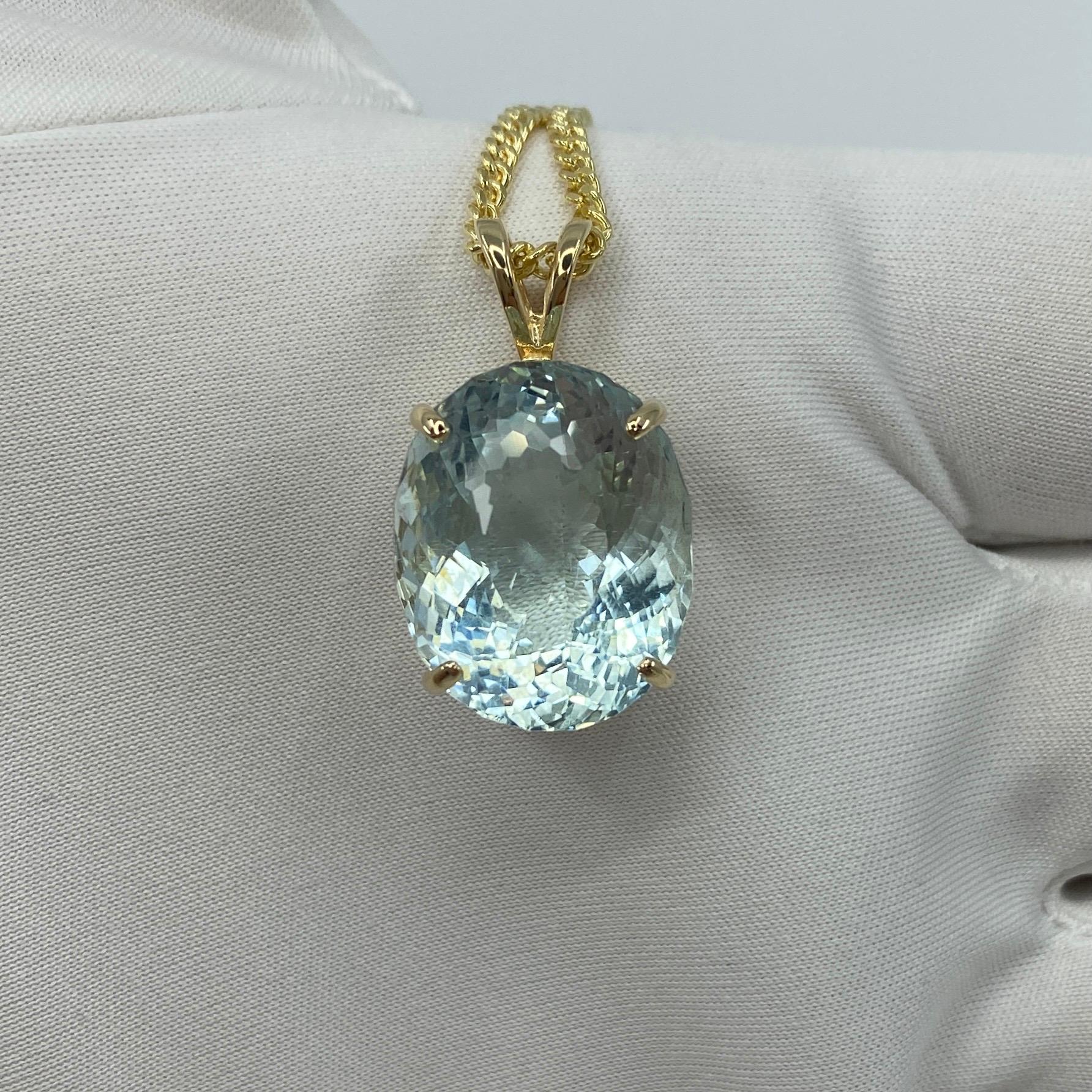 16.94 Carat Fine Blue Aquamarine Fancy Oval Cut Yellow Gold Pendant Necklace 4