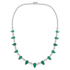 Smeraldo dello Zambia da 16,94 carati Collana di diamanti SI/H da 9,28 carati Oro bianco 18 carati