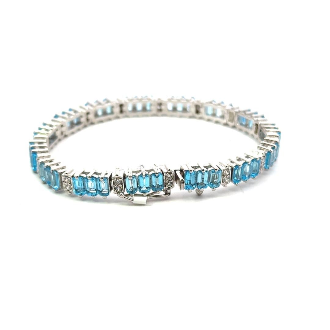 16,95 Carati Topazio Blu Dichiarazione Bracciale Tennis in Argento per Regalo di Fidanzamento in vendita 2