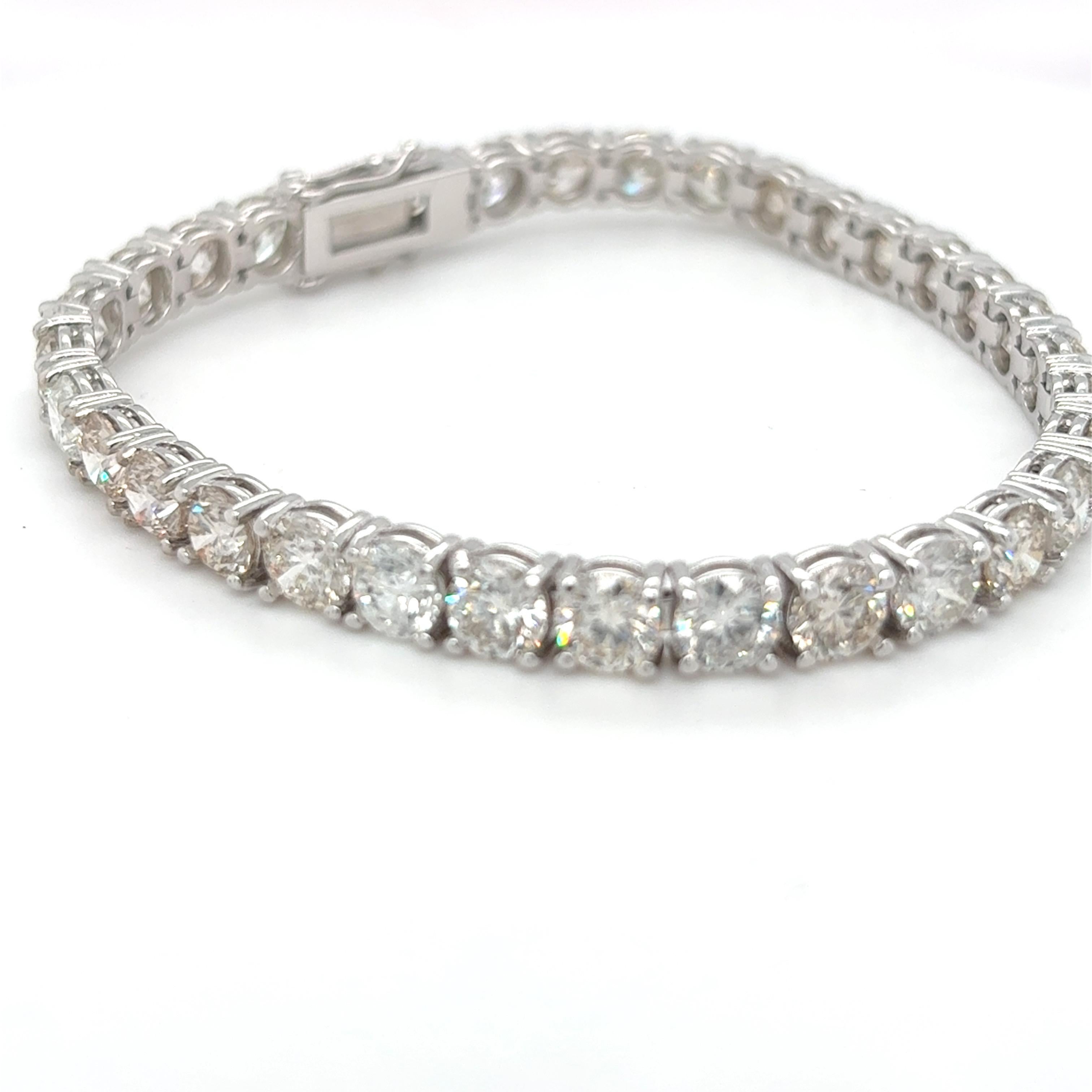 16,95 Karat Brillantschliff Diamant Weißgold Tennisarmband im Angebot 8