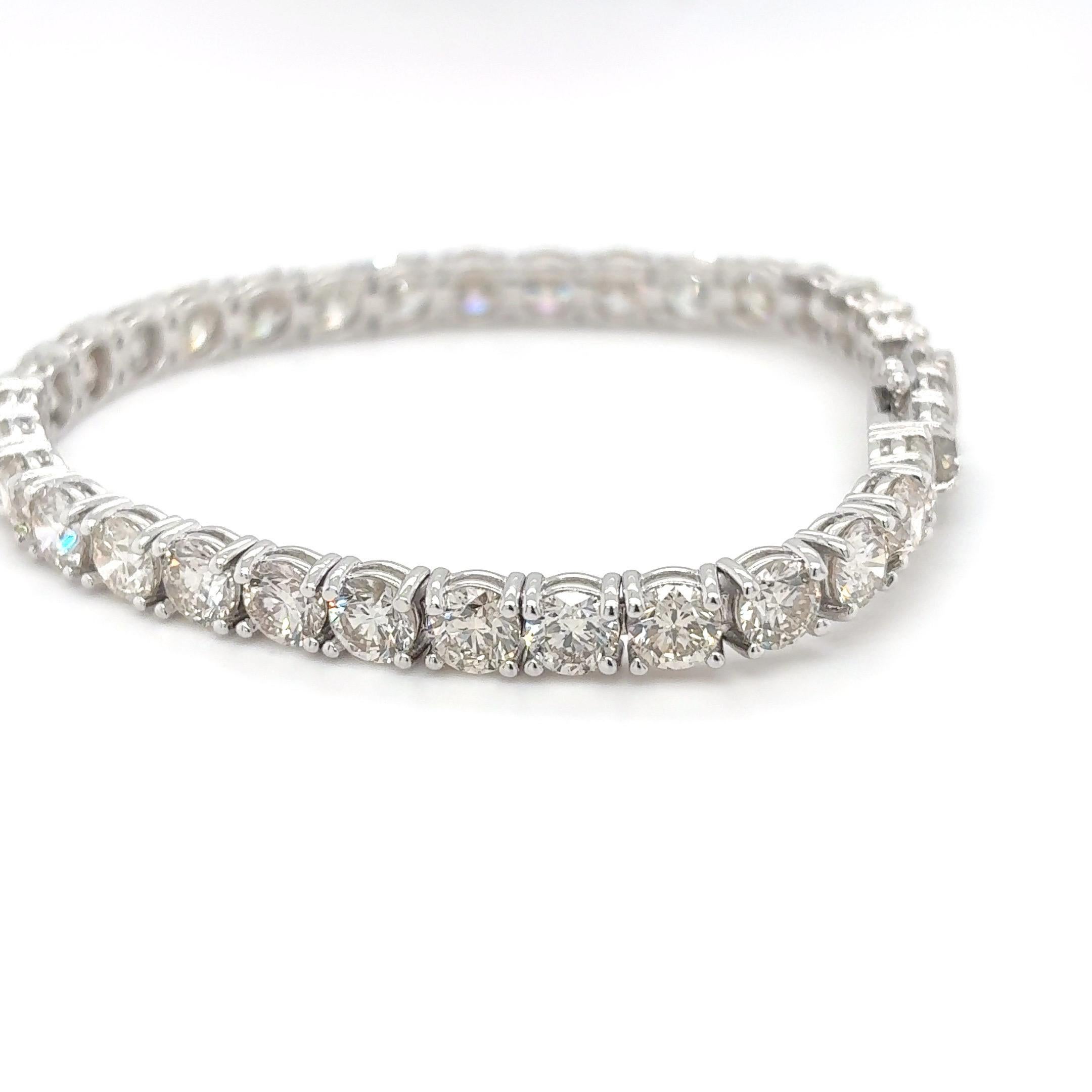 16,95 Karat Brillantschliff Diamant Weißgold Tennisarmband im Angebot 9