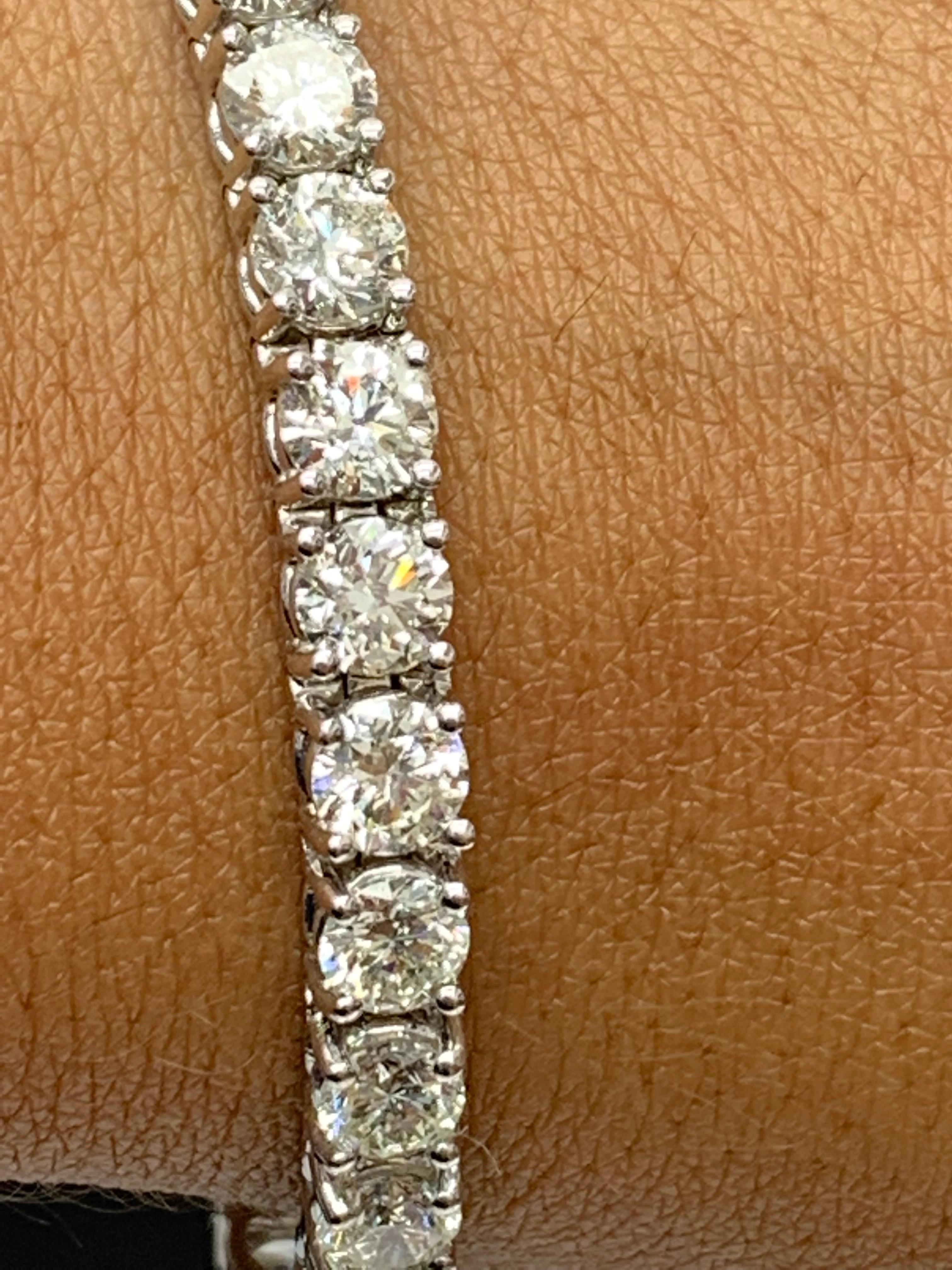 Bracelet tennis en or blanc 14 carats avec diamants ronds taille brillant de 16,95 carats en vente 4