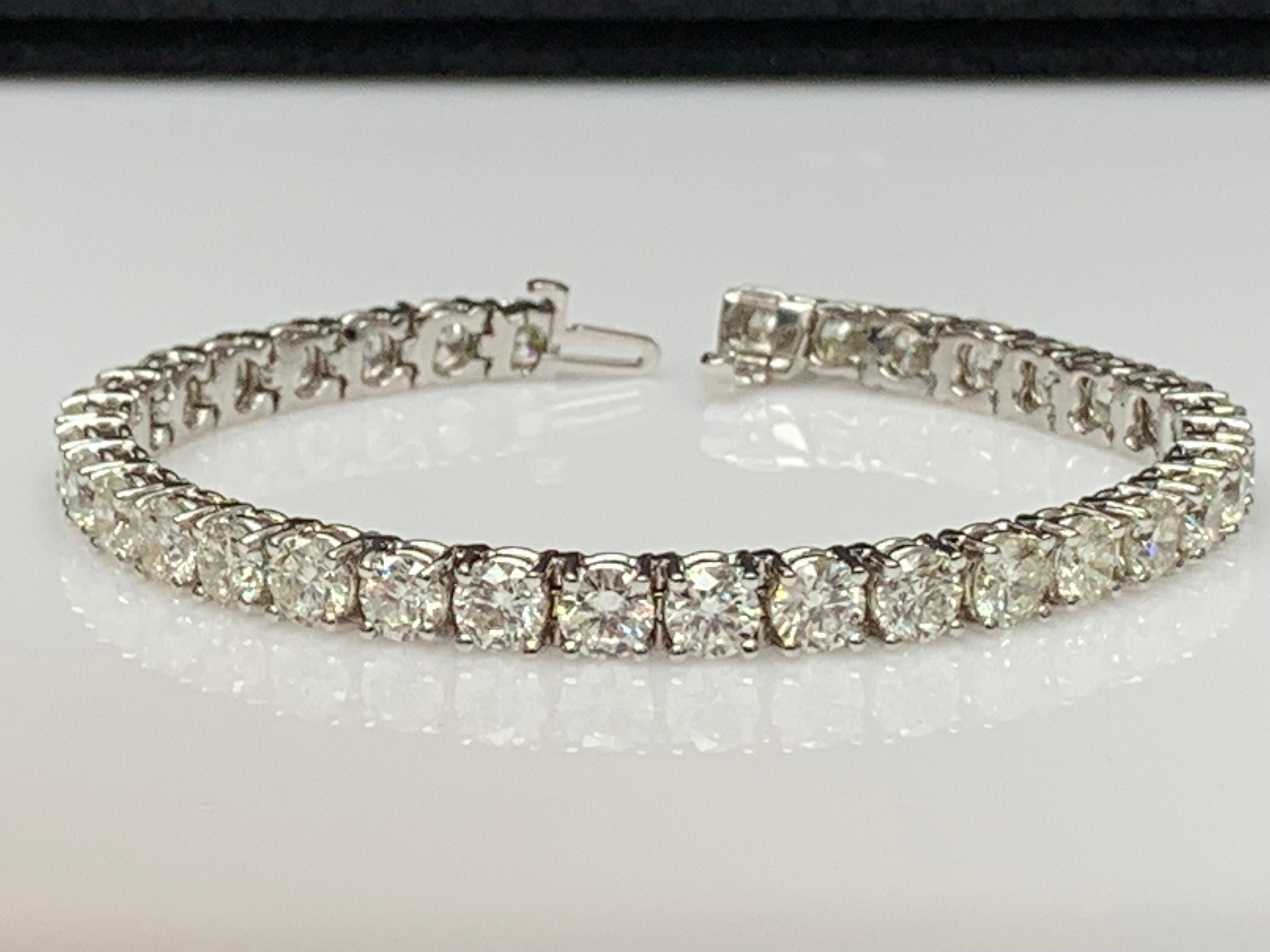 Bracelet tennis en or blanc 14 carats avec diamants ronds taille brillant de 16,95 carats en vente 1