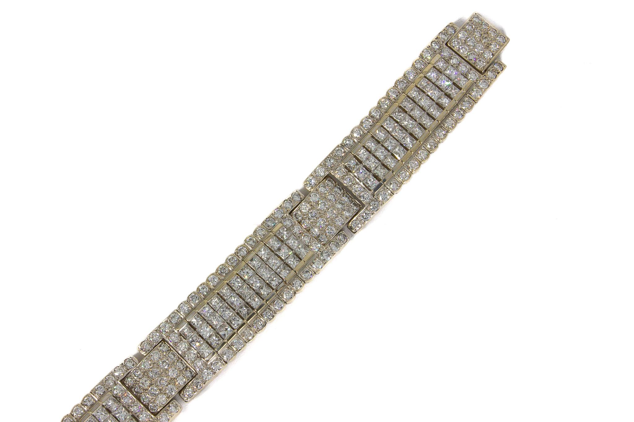 16.95 Carat Total 18K Yellow Gold and Diamond Bracelet 2