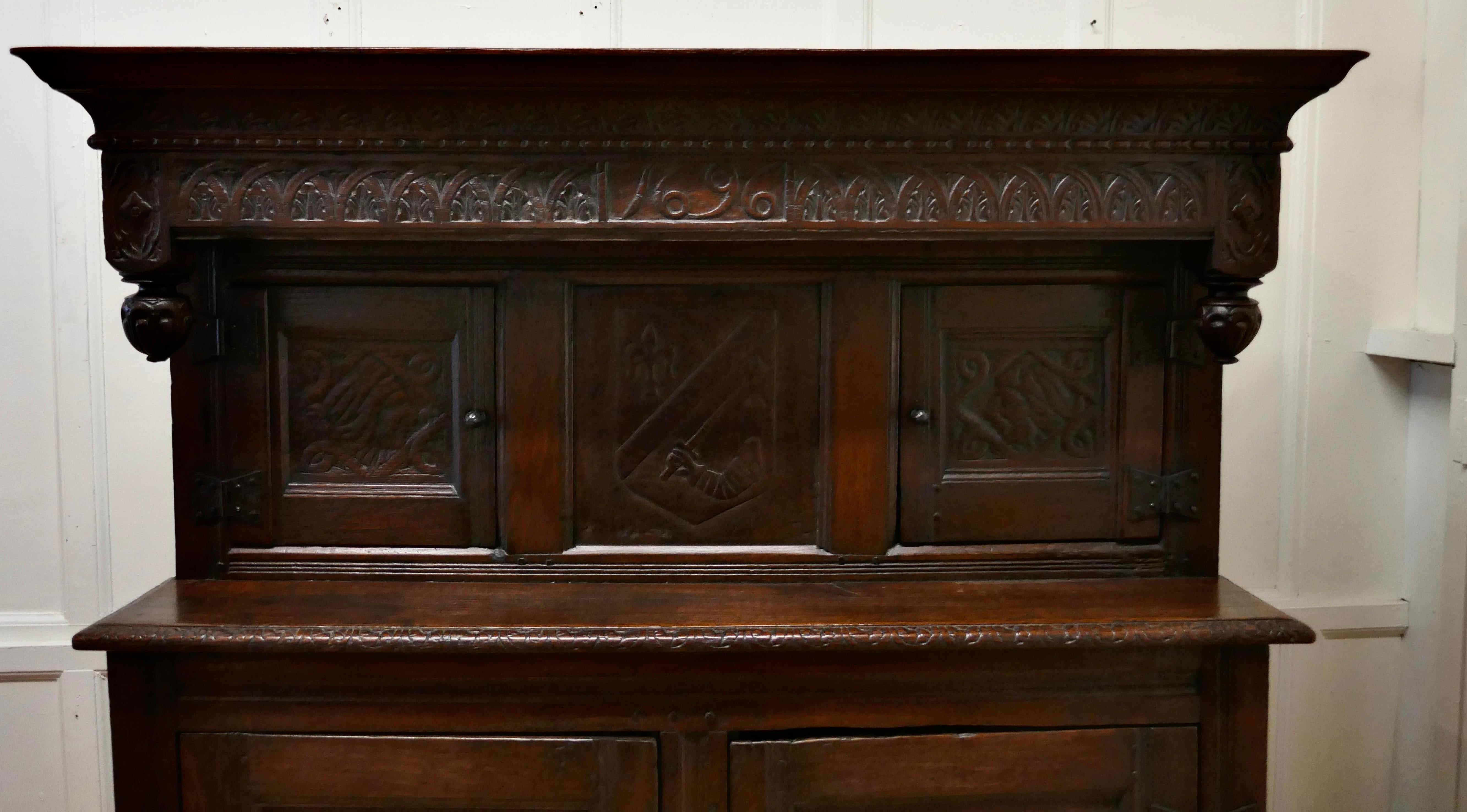 1696 French Carved Oak Court Cupboard, Cottage size Livery Cupboard     In Good Condition For Sale In Chillerton, Isle of Wight