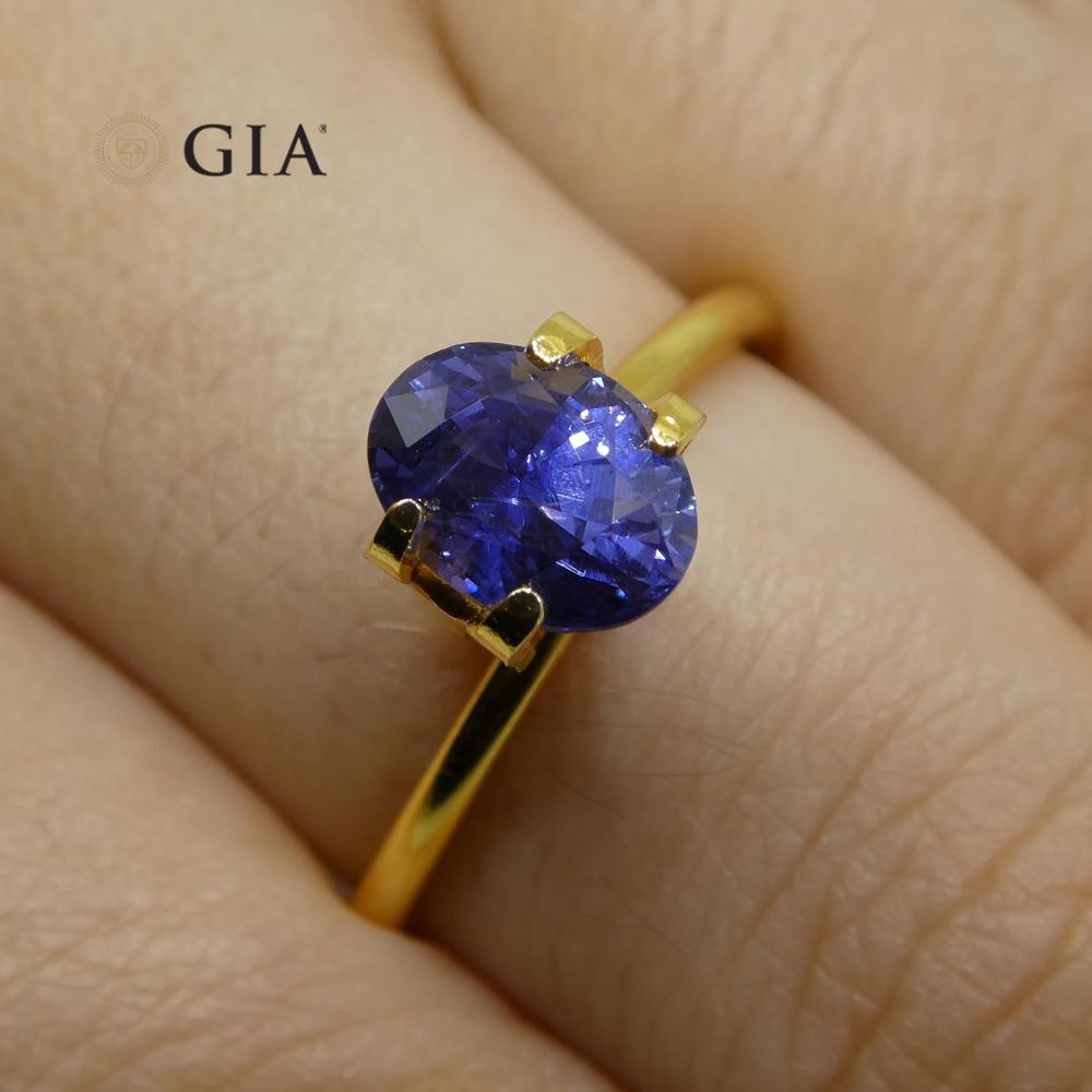 Women's or Men's 1.69ct Color Change Sapphire Oval GIA Certified Unheated, Sri Lanka, Vivid Viole For Sale