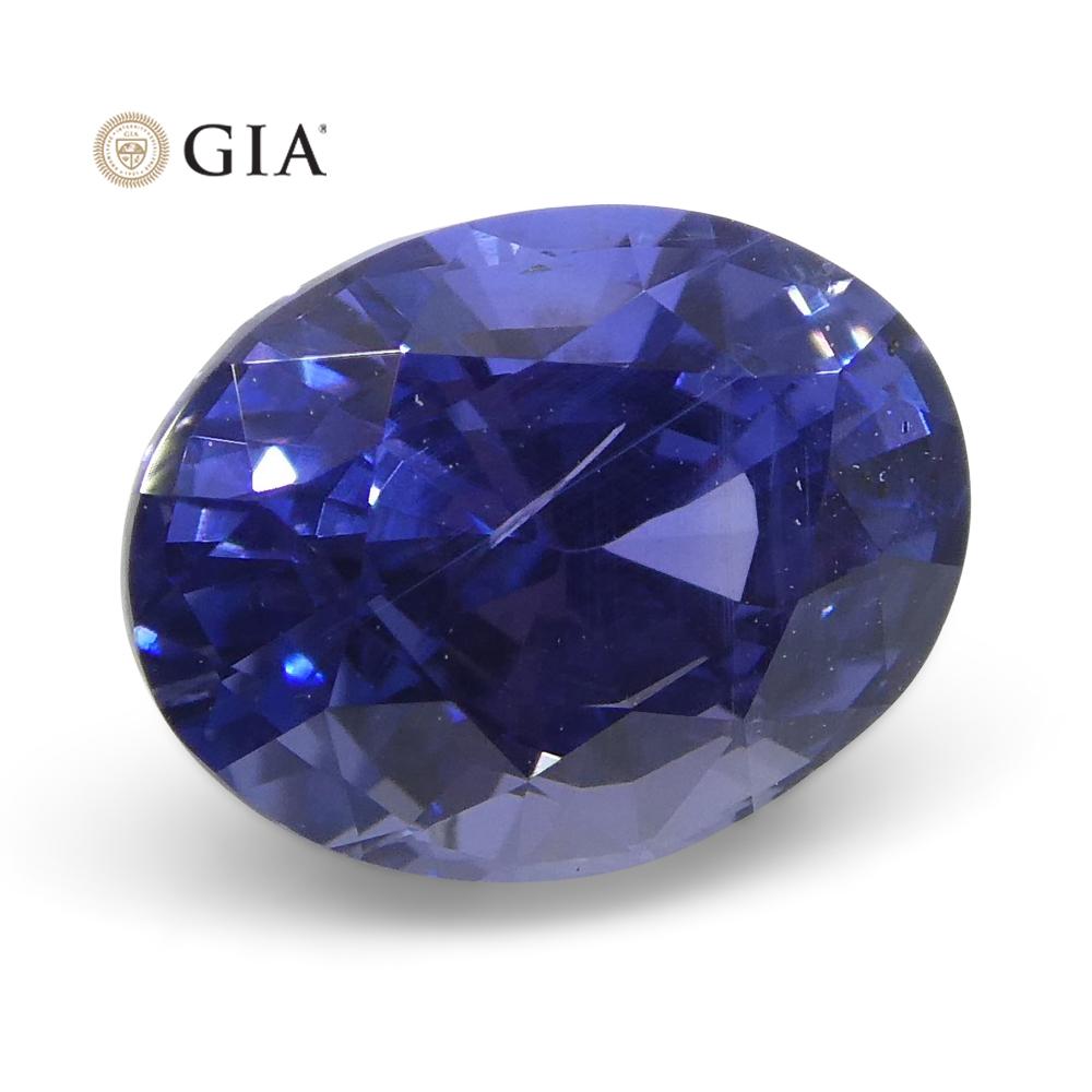 1.69ct Color Change Sapphire Oval GIA Certified Unheated, Sri Lanka, Vivid Viole For Sale 4