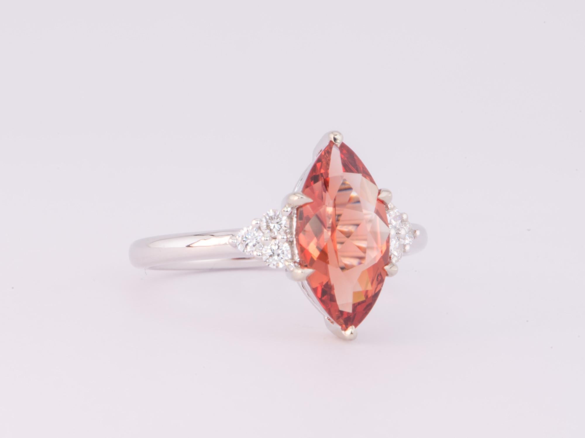 ♥ The item measures 14mm in length, 14mm in width, and stands 5mm tall from the finger. Band width is 2mm.
♥ Ring size: US Size 7 (Free resizing up or down 2 sizes)
♥ Material: 14K White Gold
♥ Gemstone: Sunstone, 1.69ct; earth-mined diamonds, 0.17ct