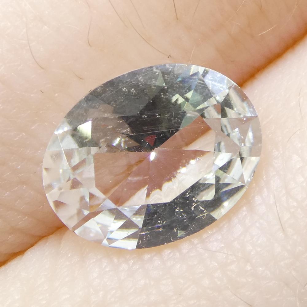 Aguamarina azul ovalada de Brasil sin calentar de 1,69 ct en venta 7