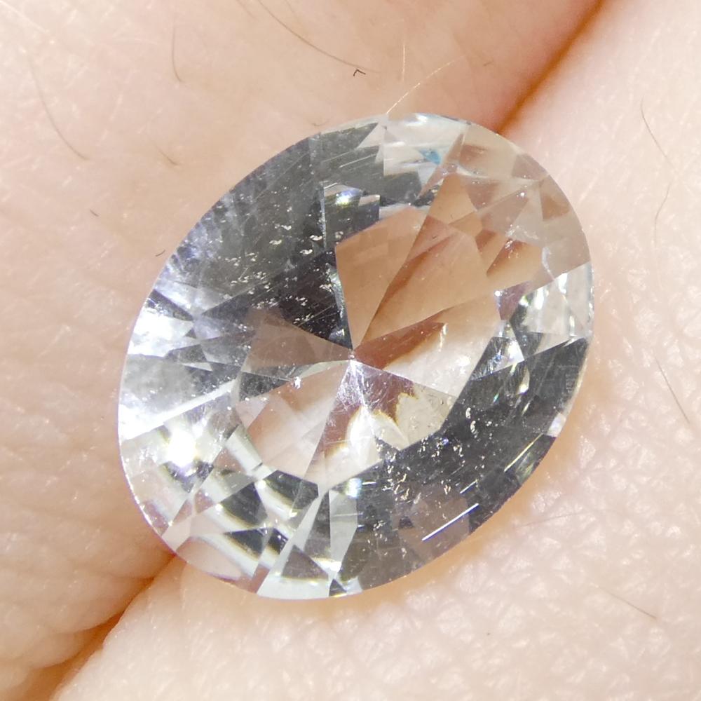 Aguamarina azul ovalada de Brasil sin calentar de 1,69 ct en venta 8