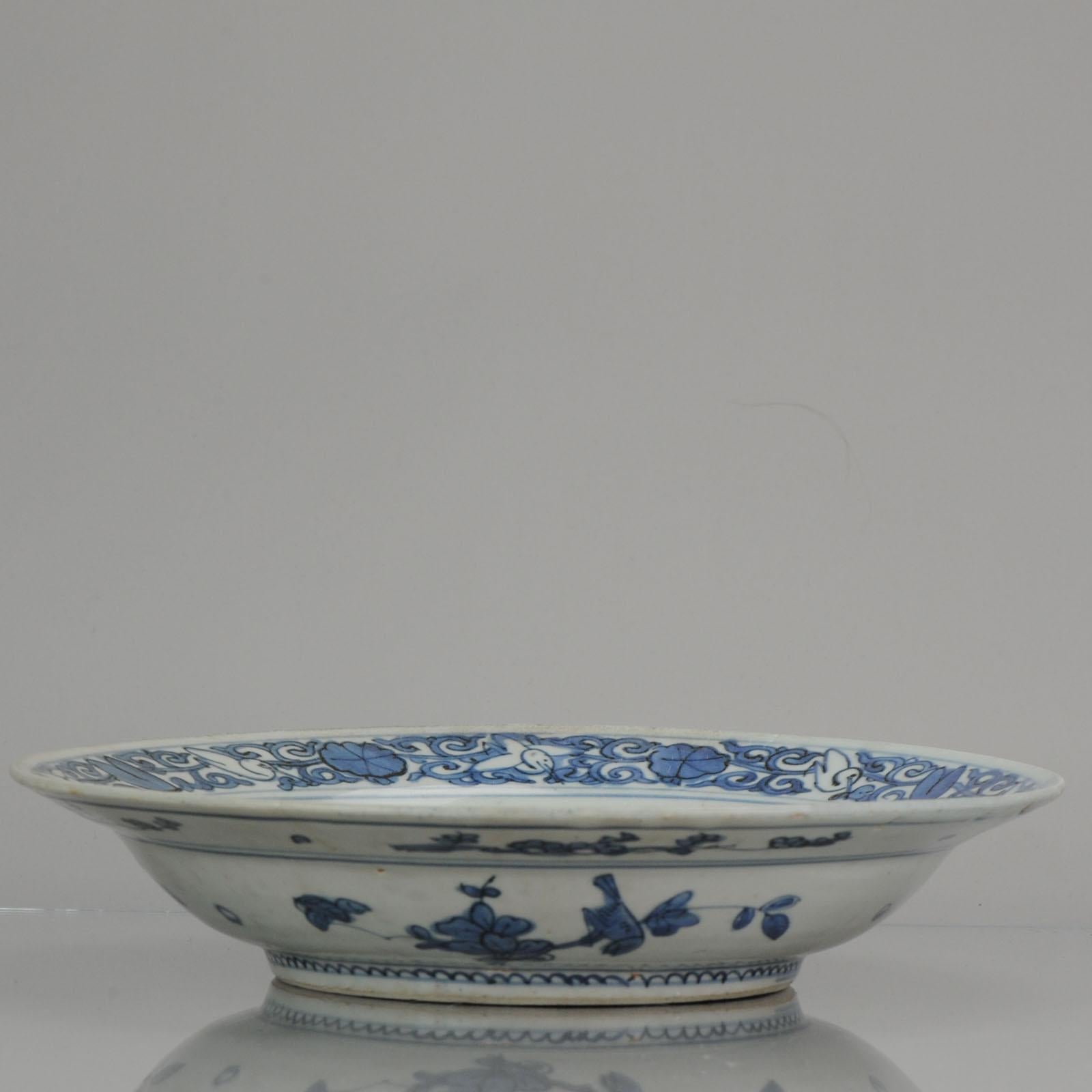 16th Century Period Chinese Porcelain Dish Charger Two Birds Antique Jiajing/Wan In Excellent Condition In Amsterdam, Noord Holland
