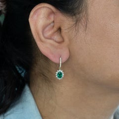 1.6Ct Emerald Earrings with Earth Mined Diamonds Accents: Solid 14K Gold, 7x5mm