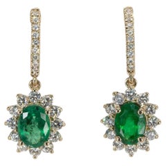 1.6Ct Emerald Earrings with Earth Mined Diamonds Accents: Solid 14K Gold, 7x5mm