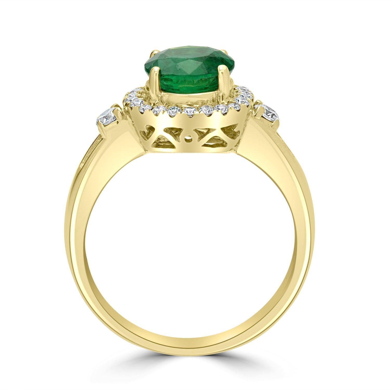 Women's 1.6ct Emerald Rings with 0.37Tct Diamond Set in 14K Yellow Gold For Sale