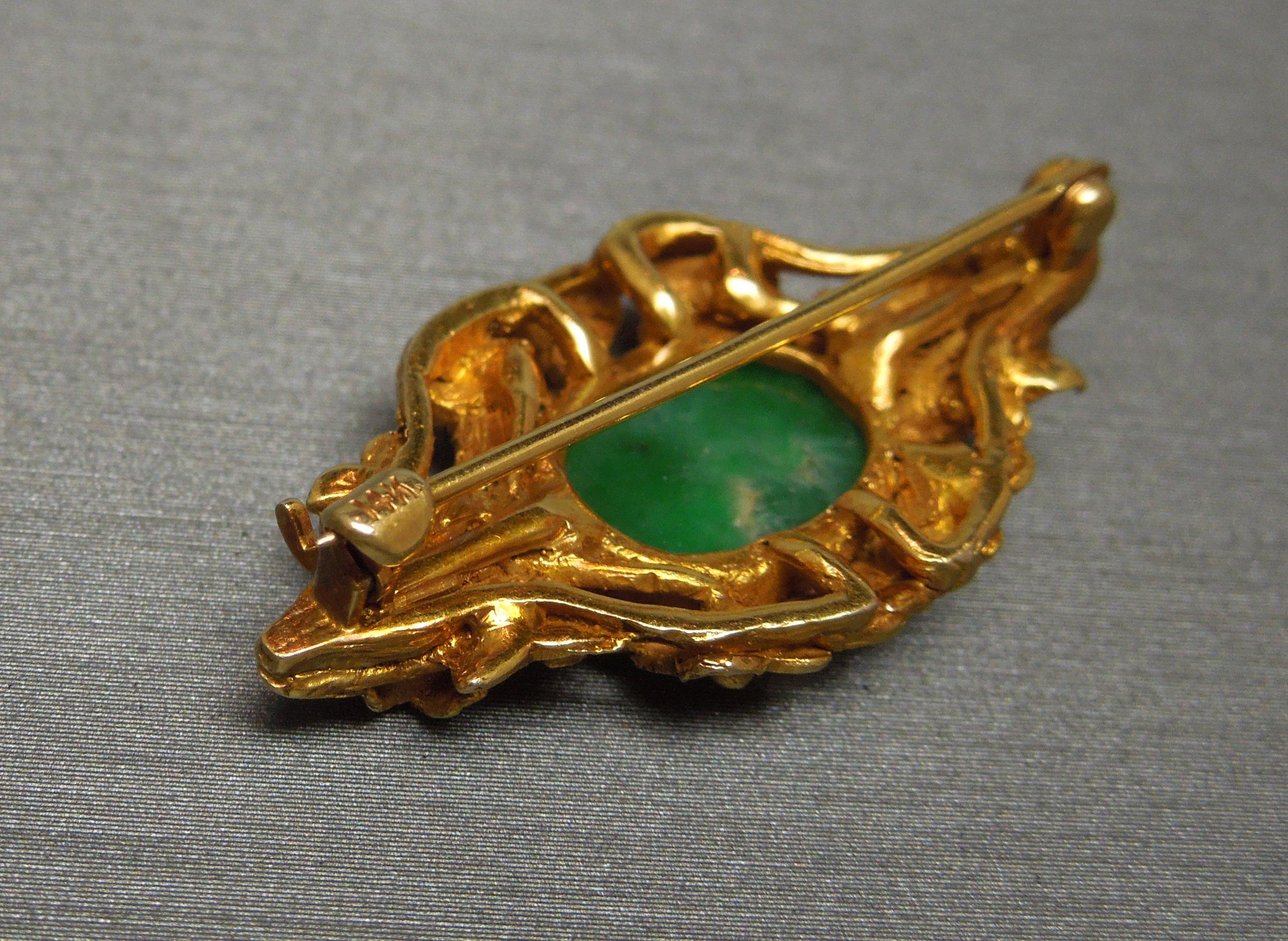 Cabochon 16 Carat Gold Jade Forget Me Not Pin For Sale