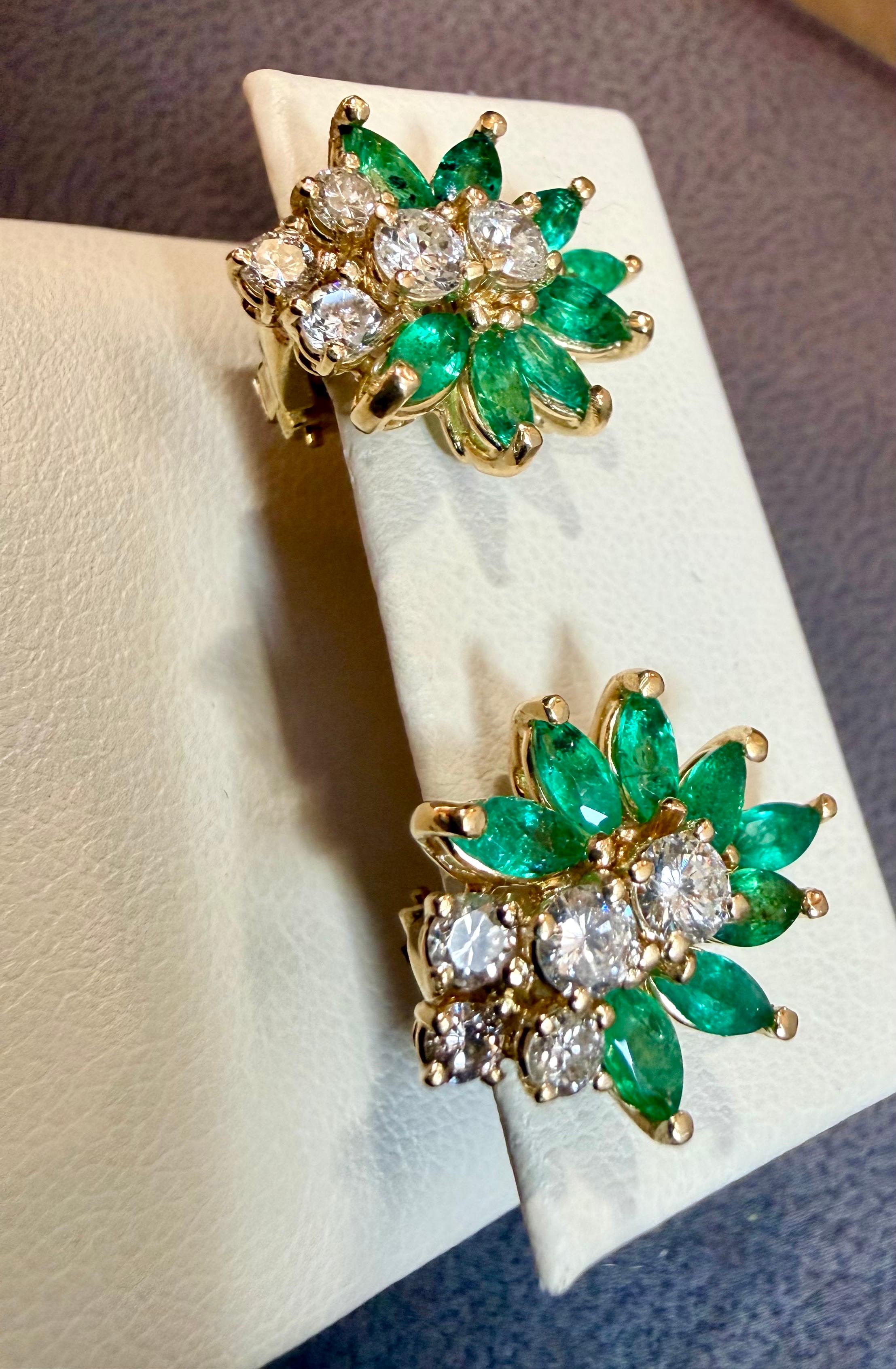 1.6Ct Nature Brazilin Marquise Emerald & 1.0 Ct Diamond Clip on Earring 18 KYG en vente 6