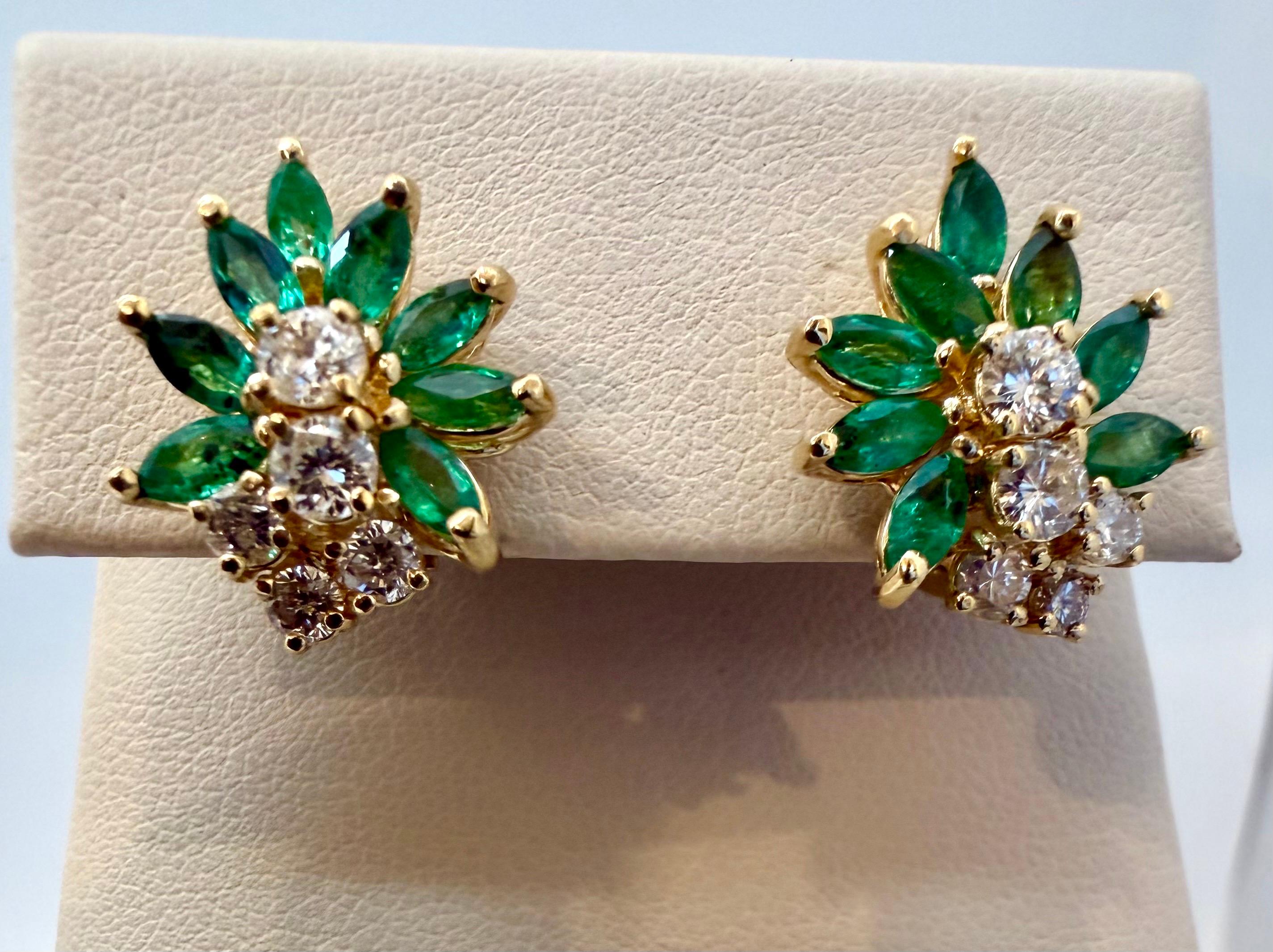 1.6Ct Nature Brazilin Marquise Emerald & 1.0 Ct Diamond Clip on Earring 18 KYG en vente 7
