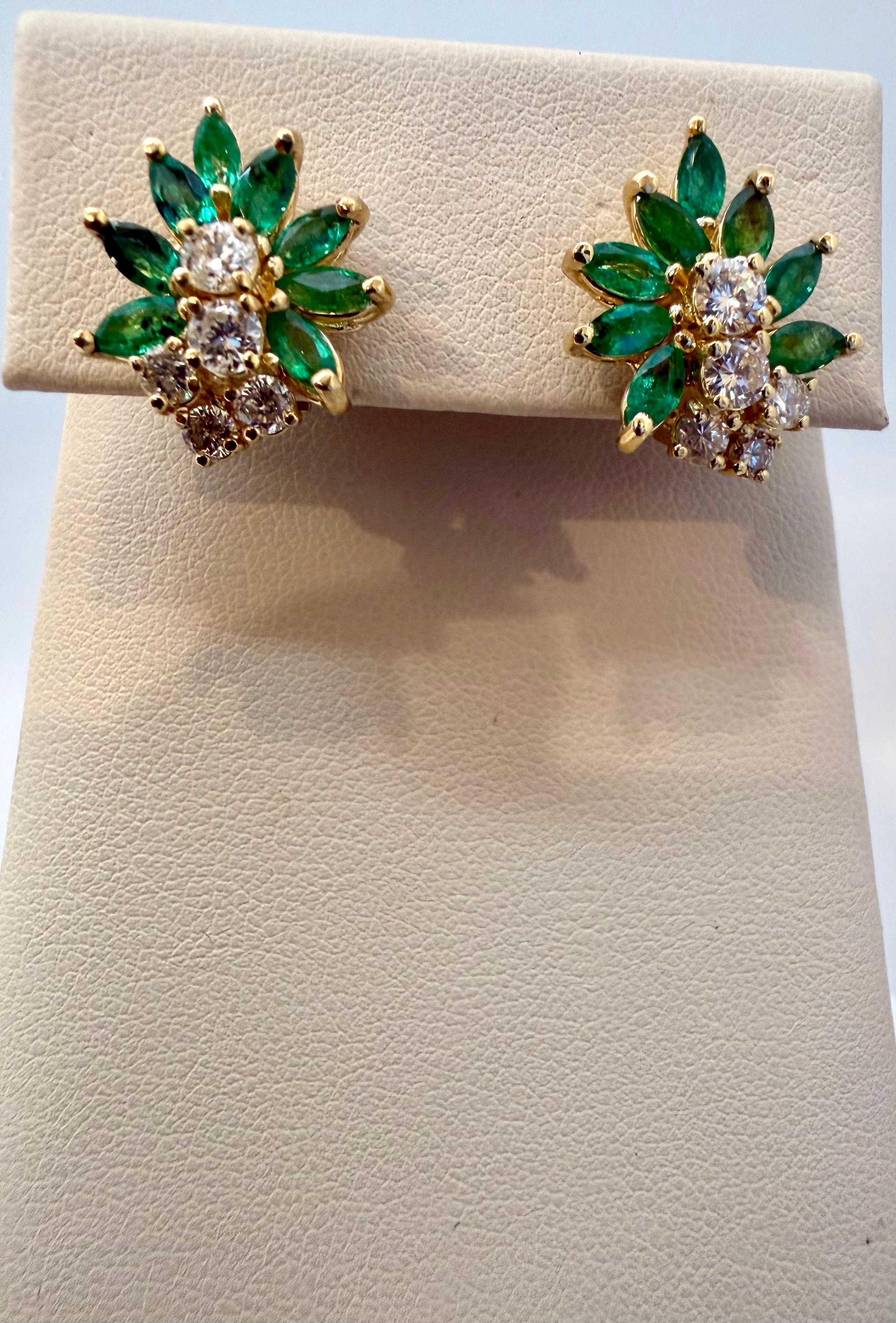1.6Ct Nature Brazilin Marquise Emerald & 1.0 Ct Diamond Clip on Earring 18 KYG en vente 8