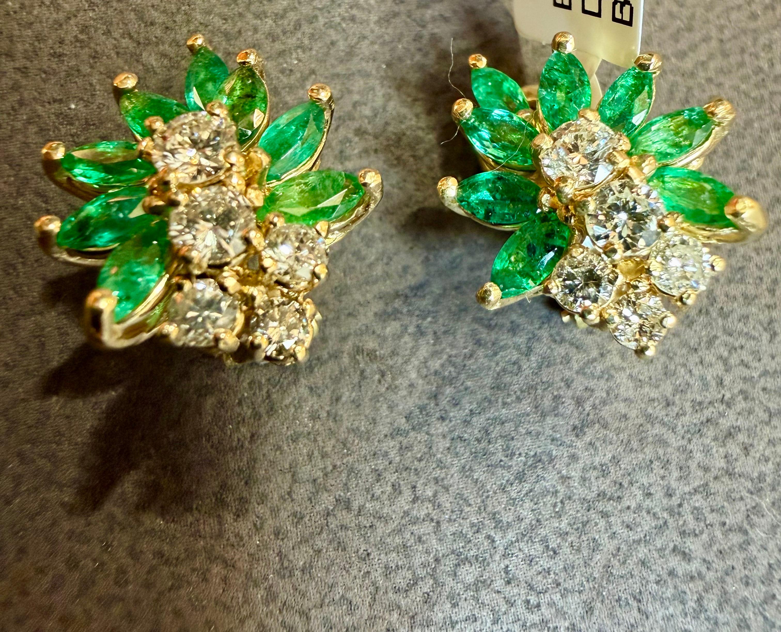 1.6Ct Nature Brazilin Marquise Emerald & 1.0 Ct Diamond Clip on Earring 18 KYG en vente 2