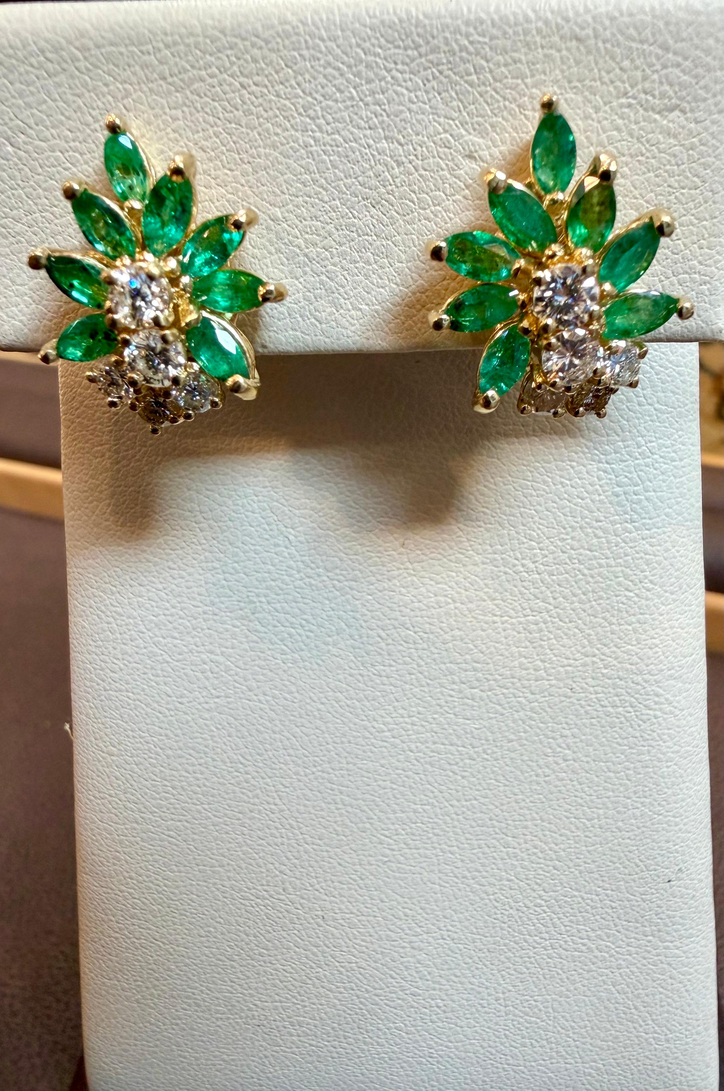 1.6Ct Nature Brazilin Marquise Emerald & 1.0 Ct Diamond Clip on Earring 18 KYG en vente 4
