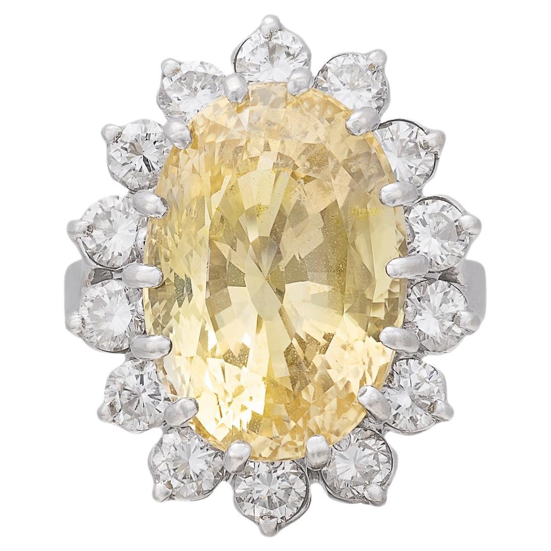 16ct Oval Yellow Sapphire & Diamond Ring For Sale