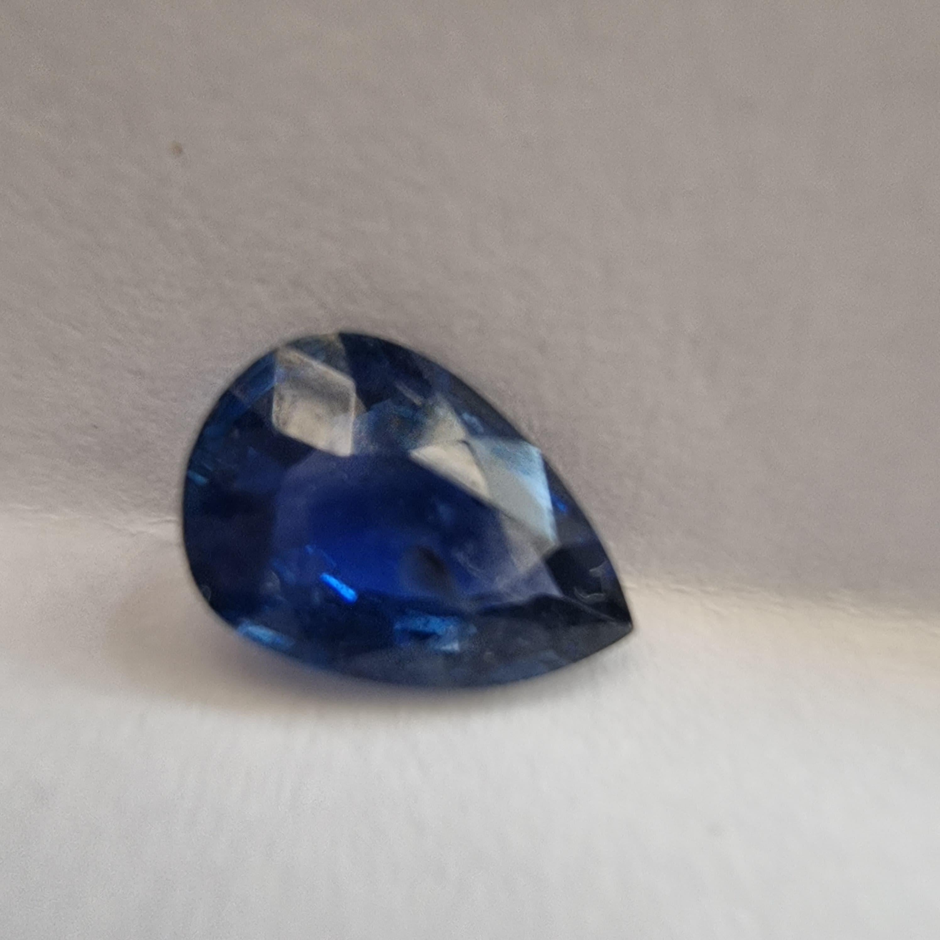 Gemma di zaffiro blu a forma di pera 1,6ct In condizioni Nuovo in vendita a Lanham, MD