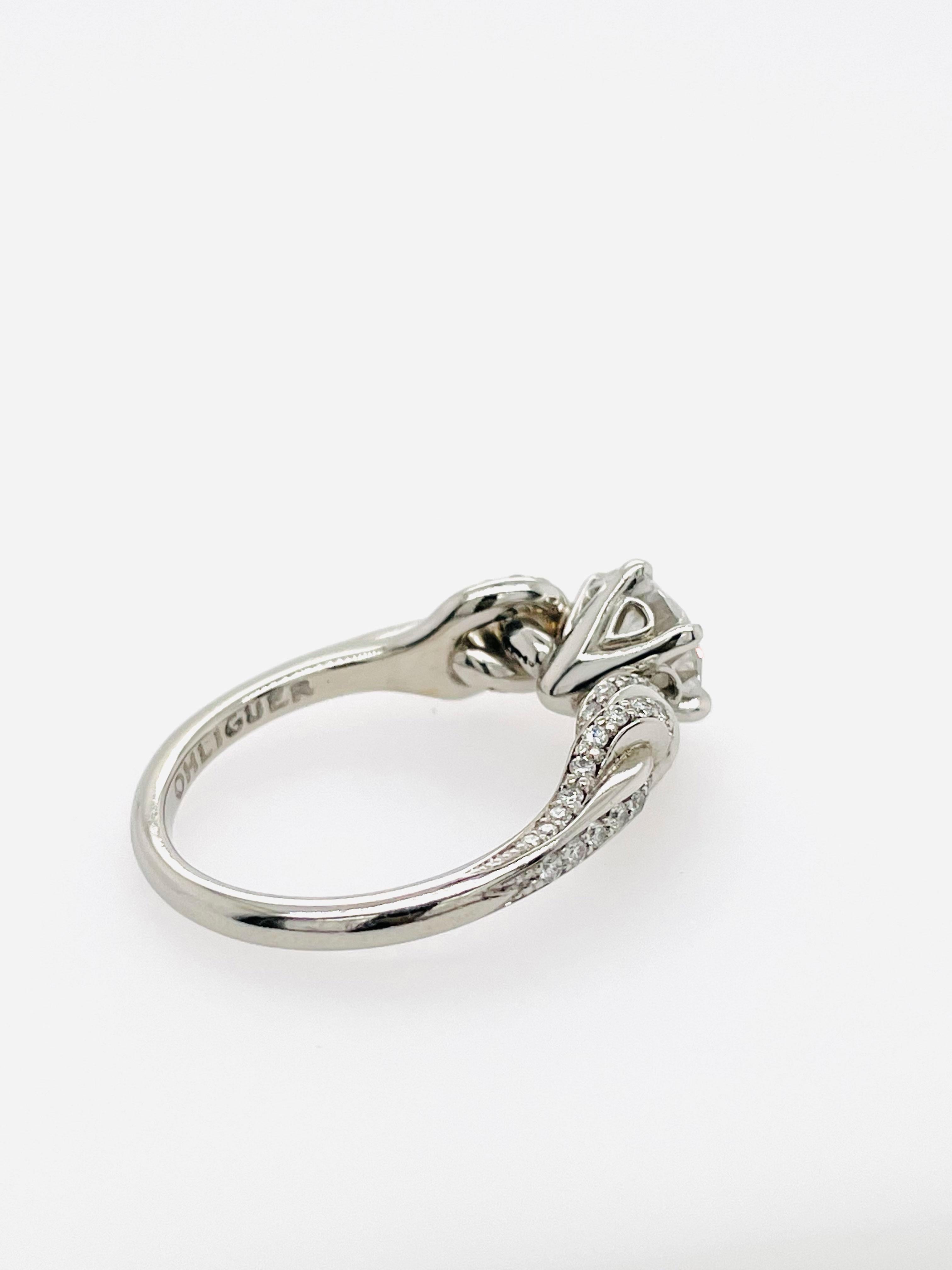En vente :  Bague en platine à diamant rond de 1,60ct avec nœuds de diamants pavés 4