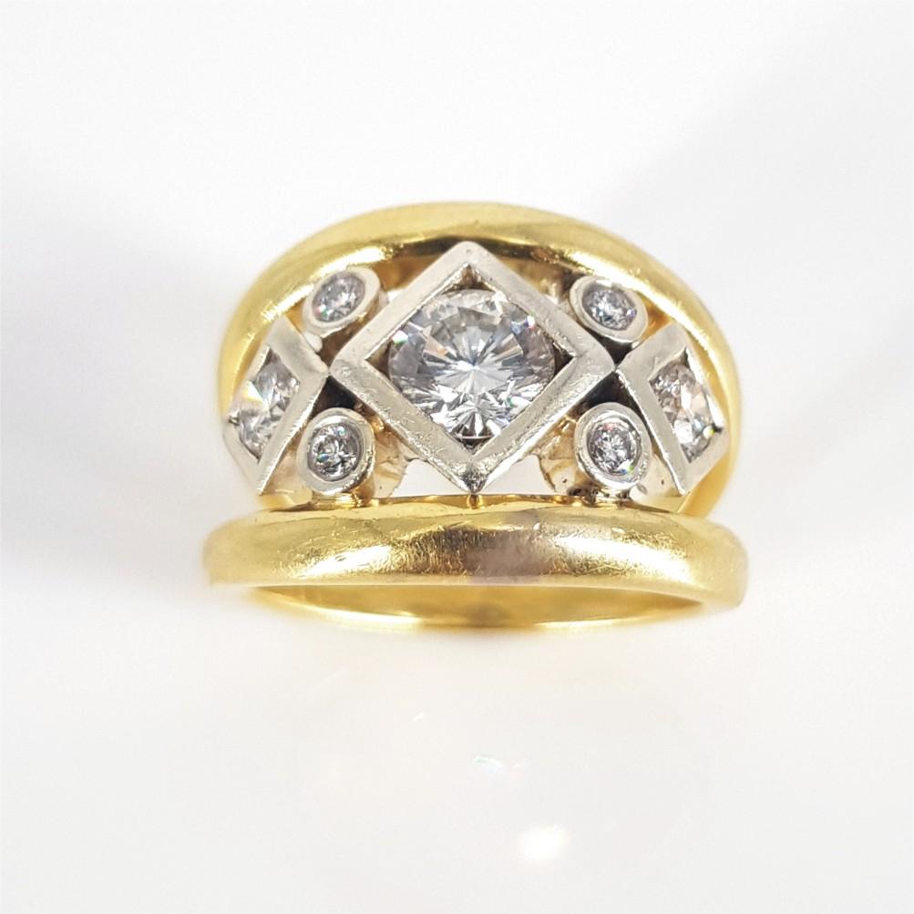 16ct White & Yellow Gold Diamond Ring For Sale 1