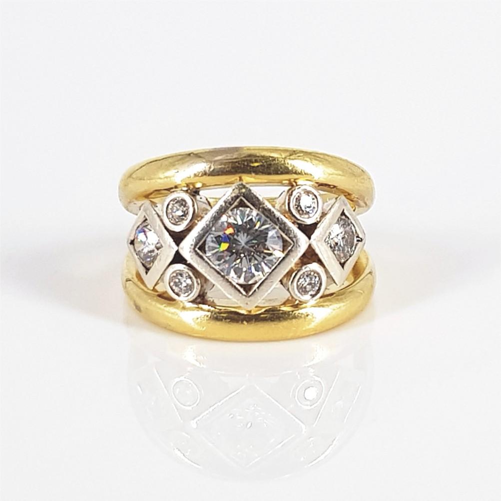 16 Karat Weiß- und Gelbgold Diamantring (Moderne) im Angebot