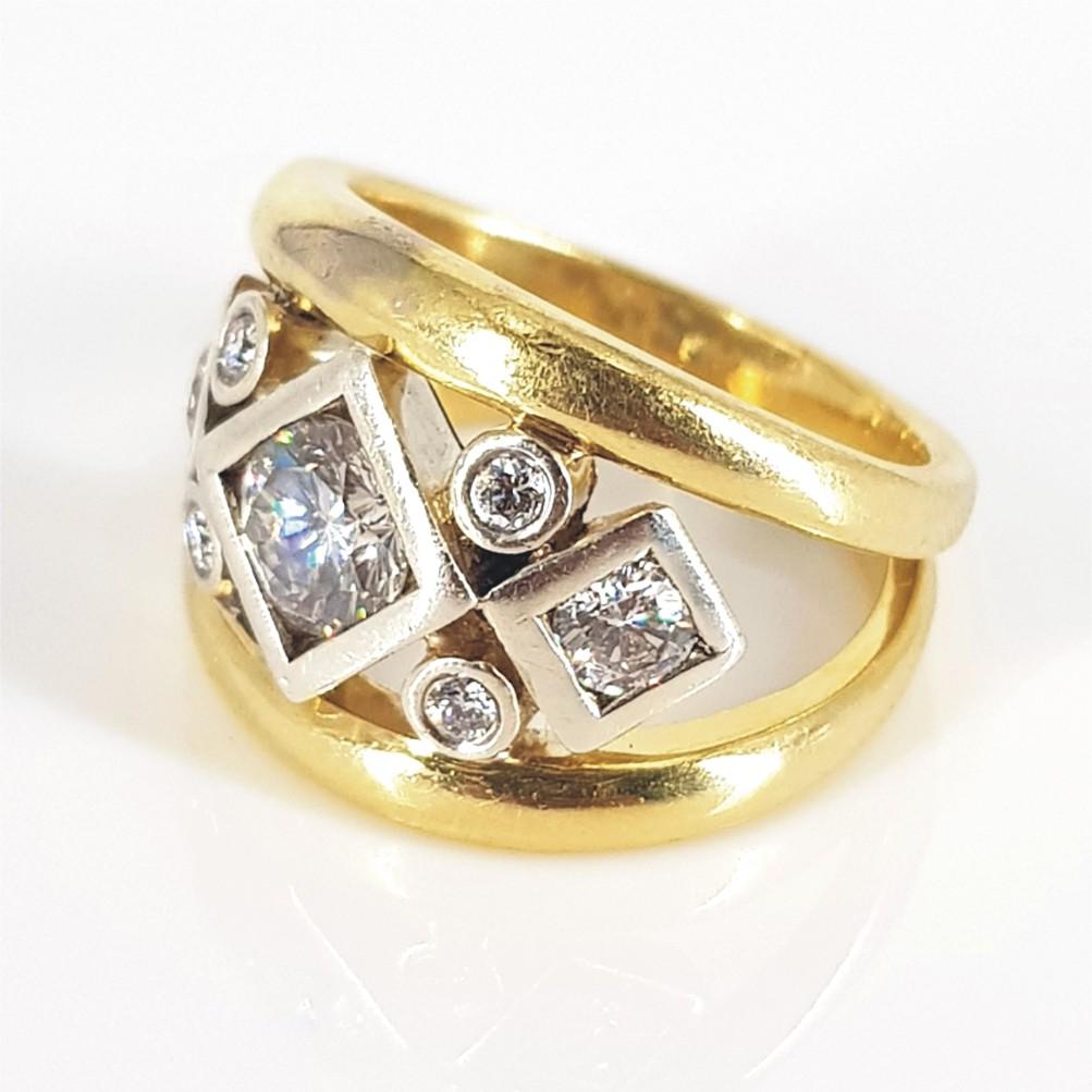 Modern 16ct White & Yellow Gold Diamond Ring For Sale