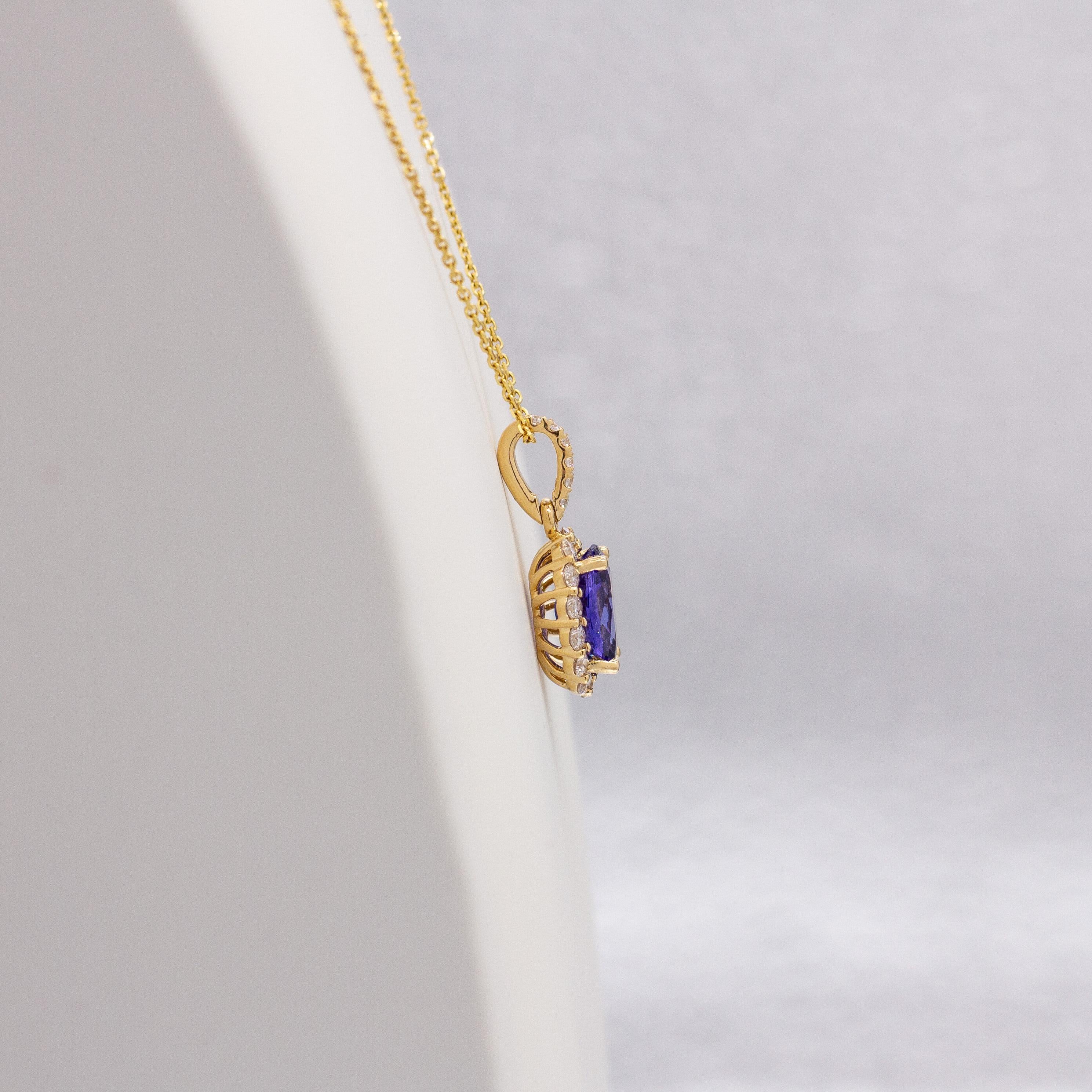 Taglio ovale Ciondolo con tanzanite da 1,6 carati e diamanti naturali: oro massiccio 14k, ovale 9x7mm in vendita